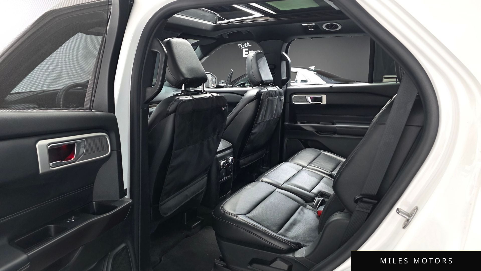 Ford Explorer 2020 — миниатюра 12