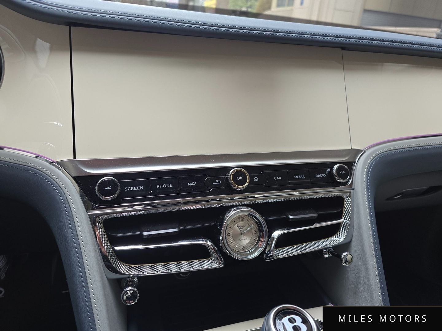 Bentley Flying Spur 2026 — миниатюра 18