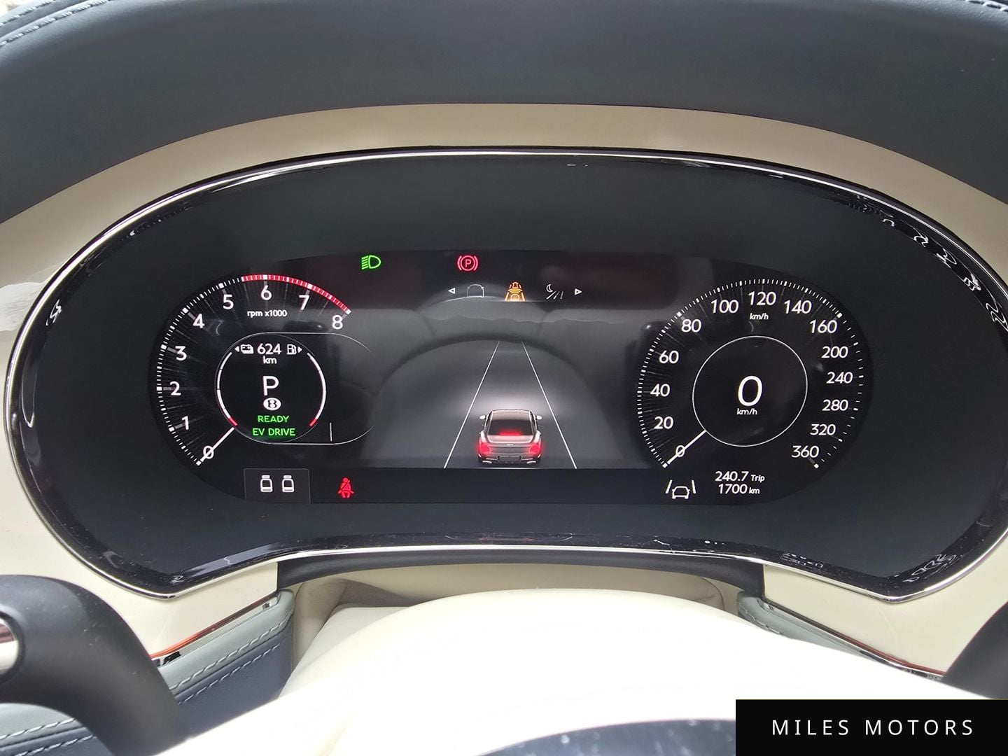 Bentley Flying Spur 2026 — миниатюра 19