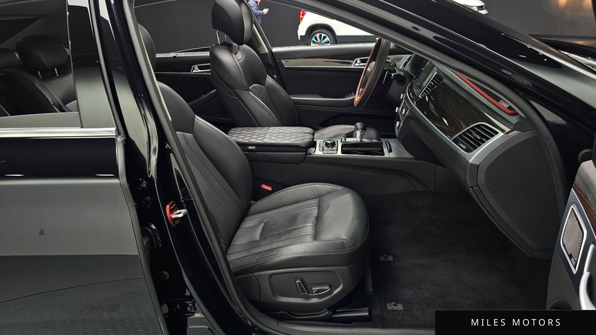 Genesis G80 2017 — миниатюра 10