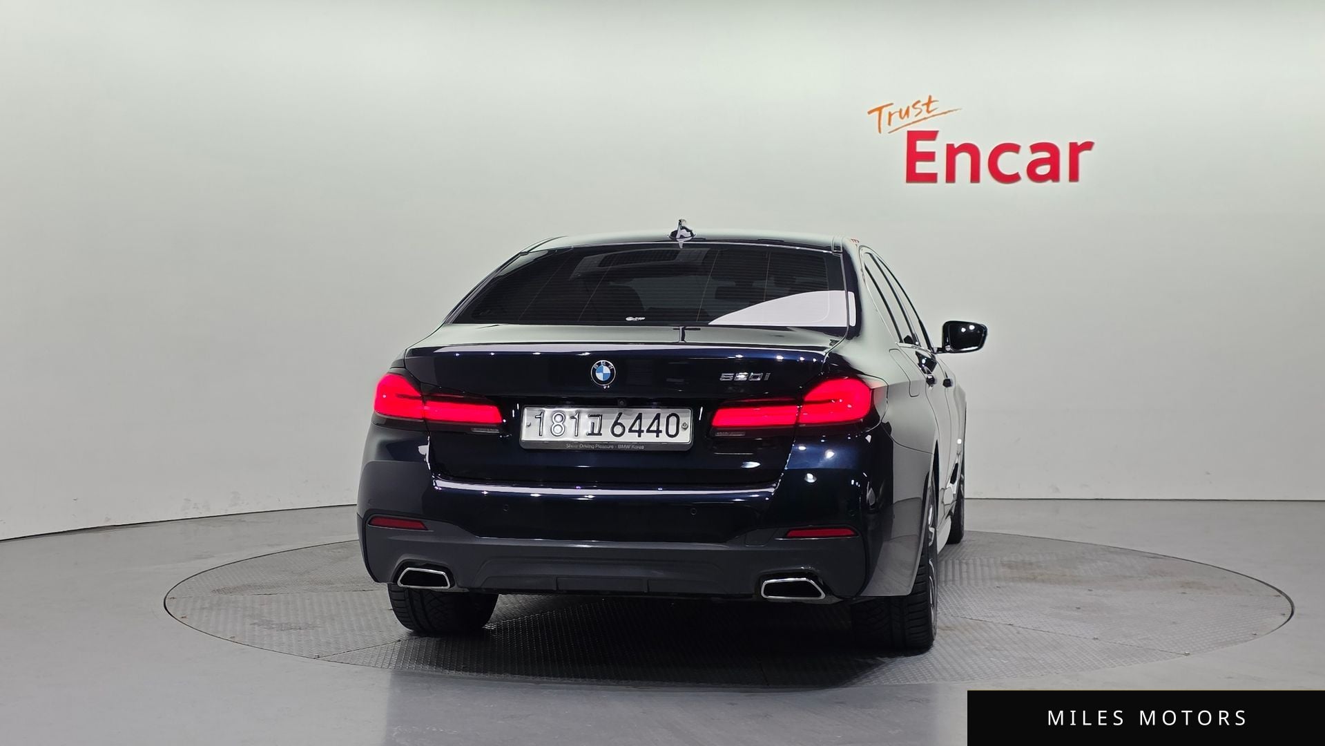 BMW 5 Series (G30) 2021 — миниатюра 4