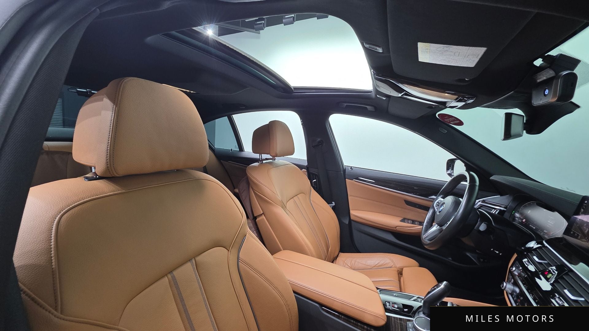 BMW 5 Series (G30) 2021 — миниатюра 12