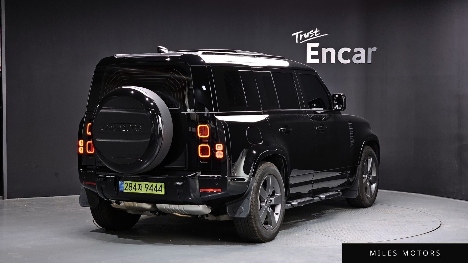 Land Rover Defender 2025 — миниатюра 2