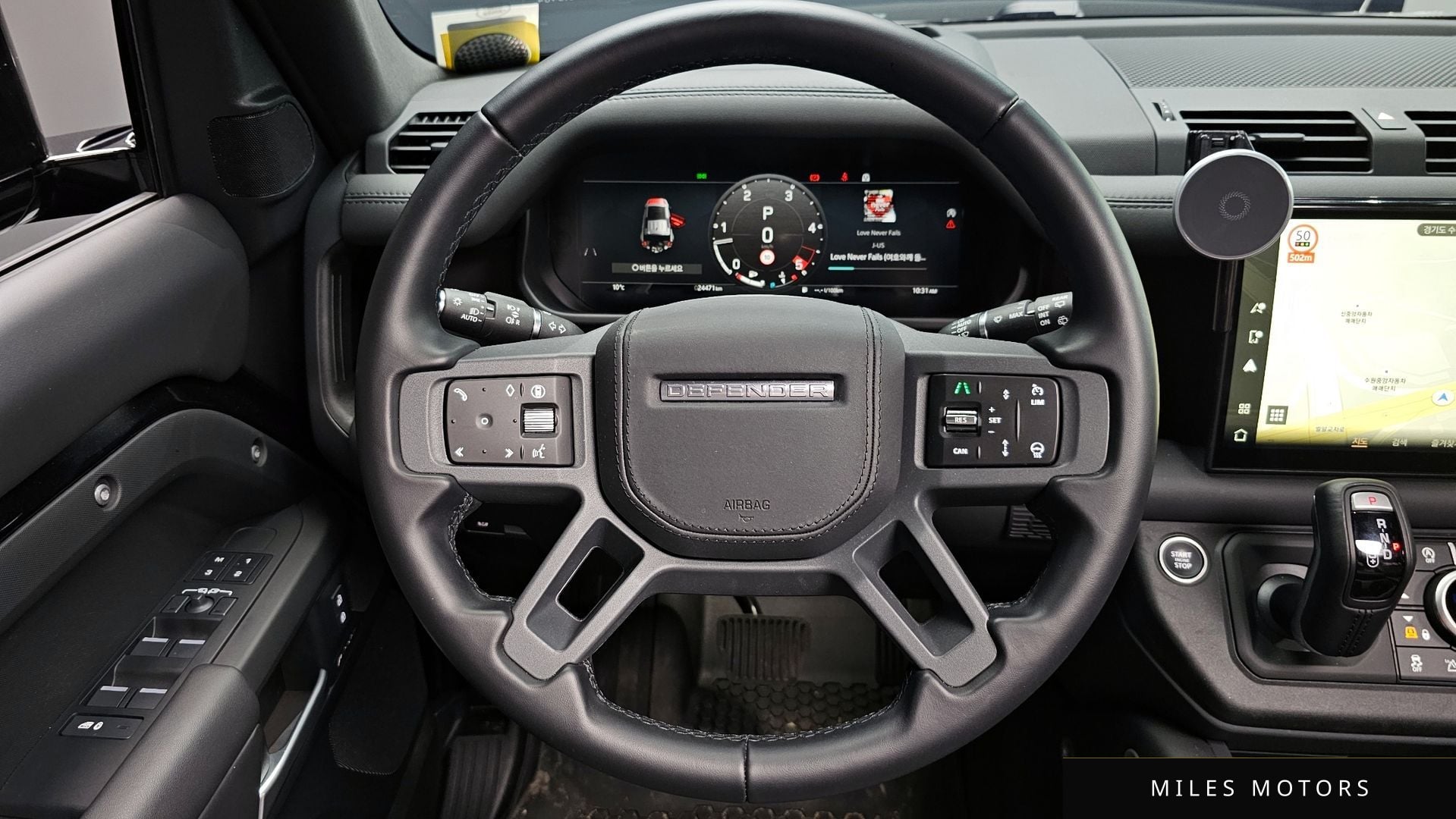 Land Rover Defender 2025 — миниатюра 13