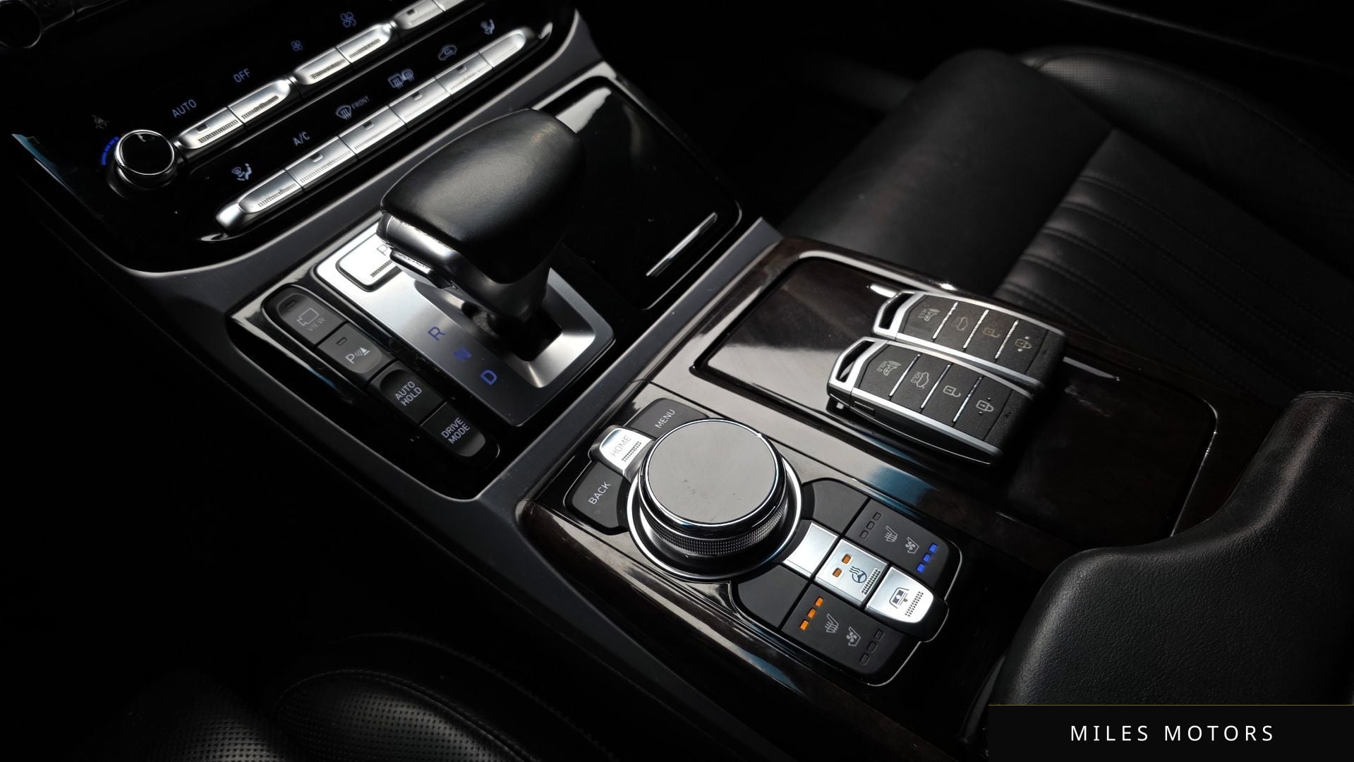 Genesis EQ900 2016 — миниатюра 9