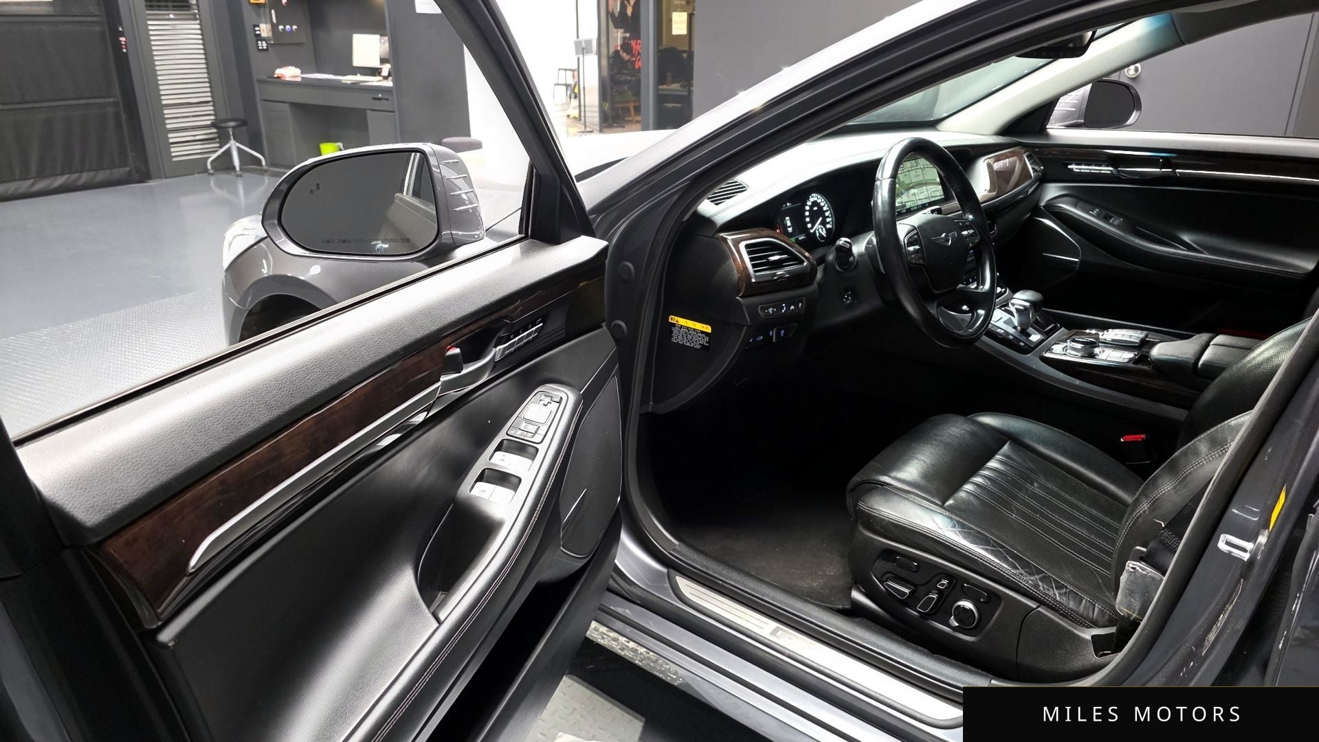 Genesis EQ900 2016 — миниатюра 11