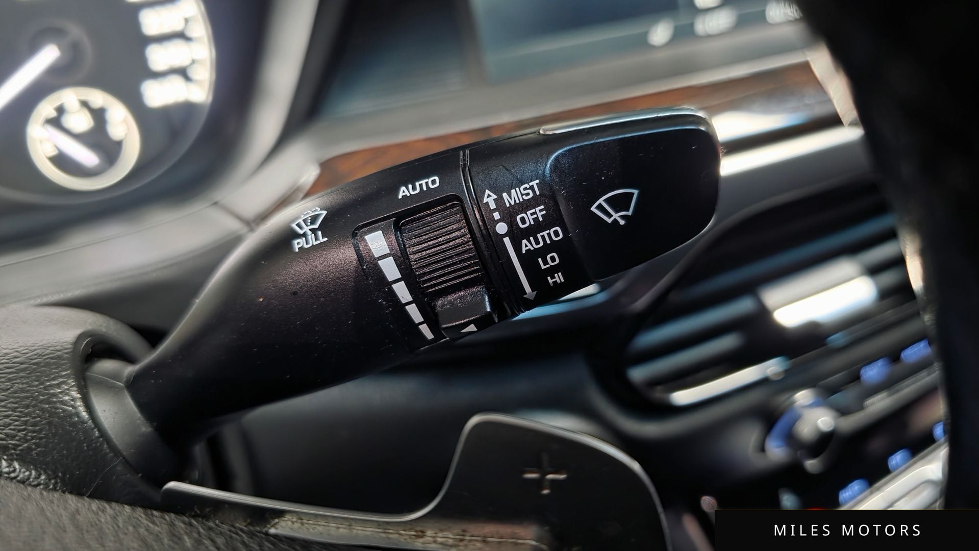 Genesis EQ900 2016 — миниатюра 17