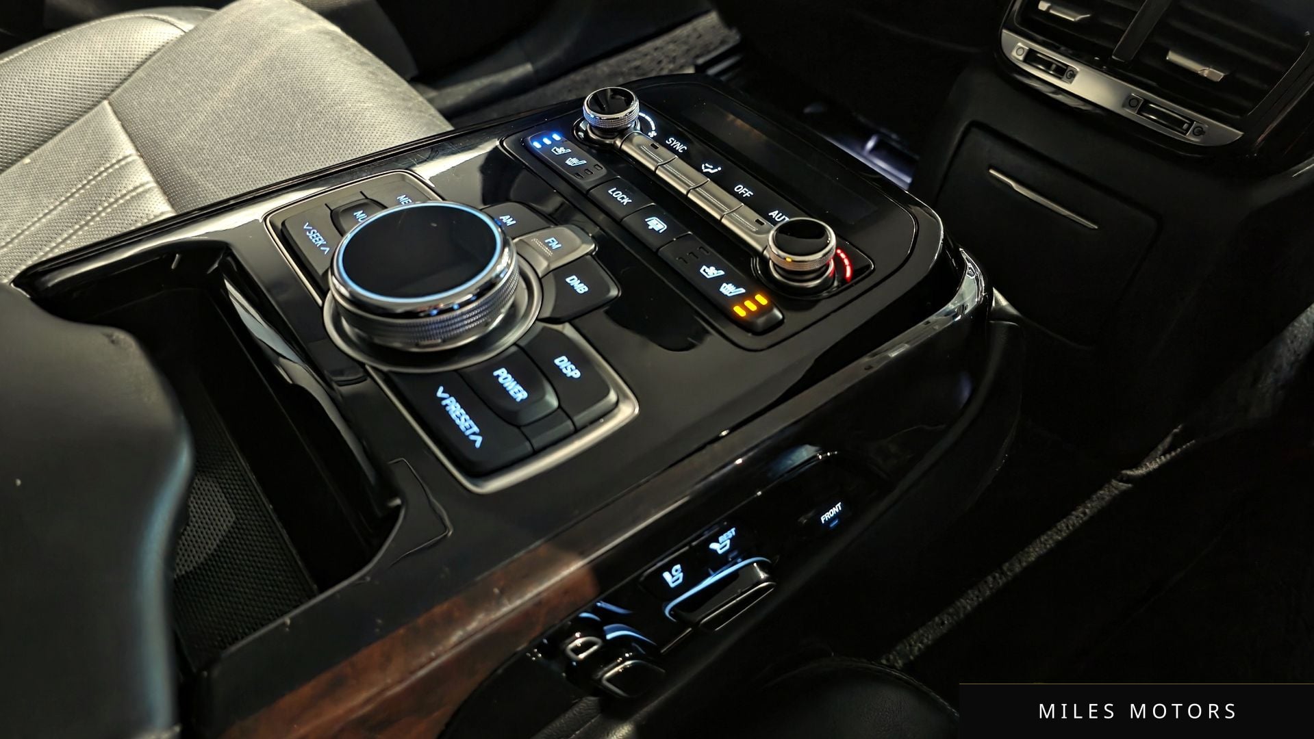 Genesis EQ900 2016 — миниатюра 19