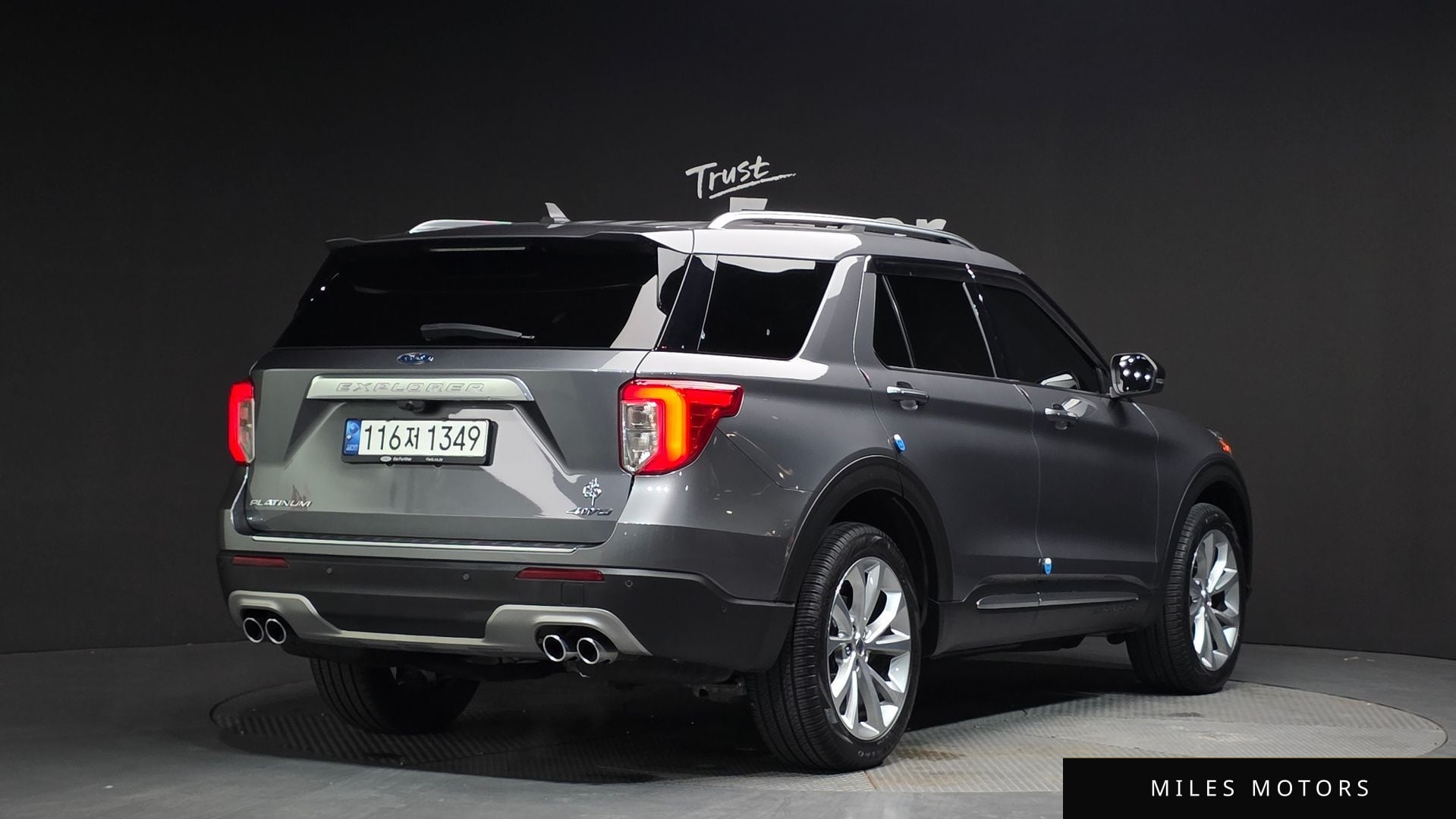 Ford Explorer 2021 — миниатюра 2