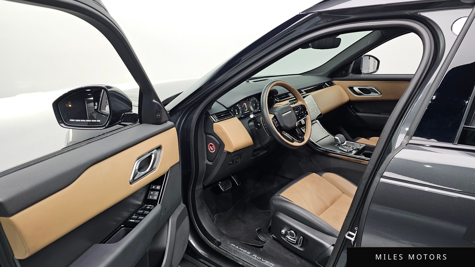 Land Rover Range Rover Velar 2025 — миниатюра 11