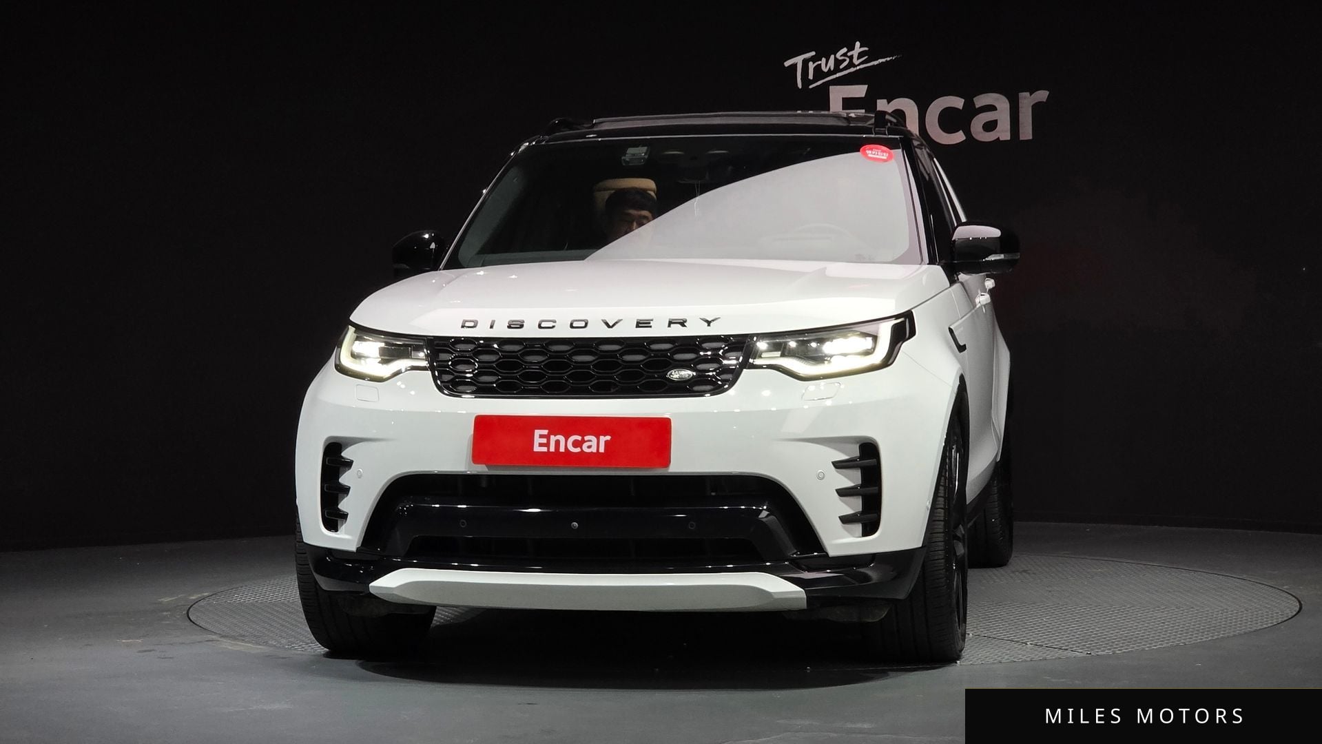 Land Rover Discovery 2024 — миниатюра 3