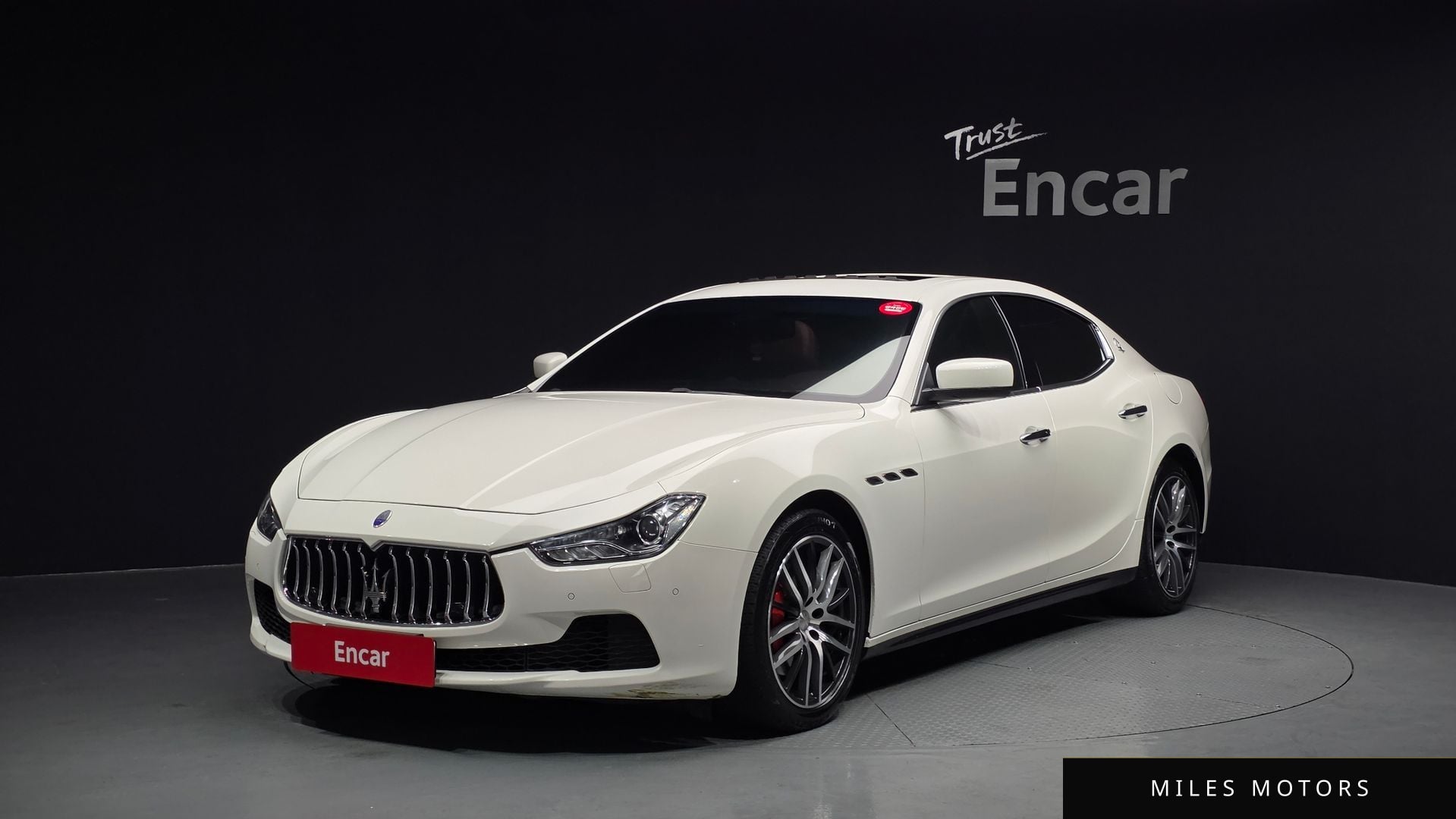 Maserati Ghibli 2016 — фото 1 из 12