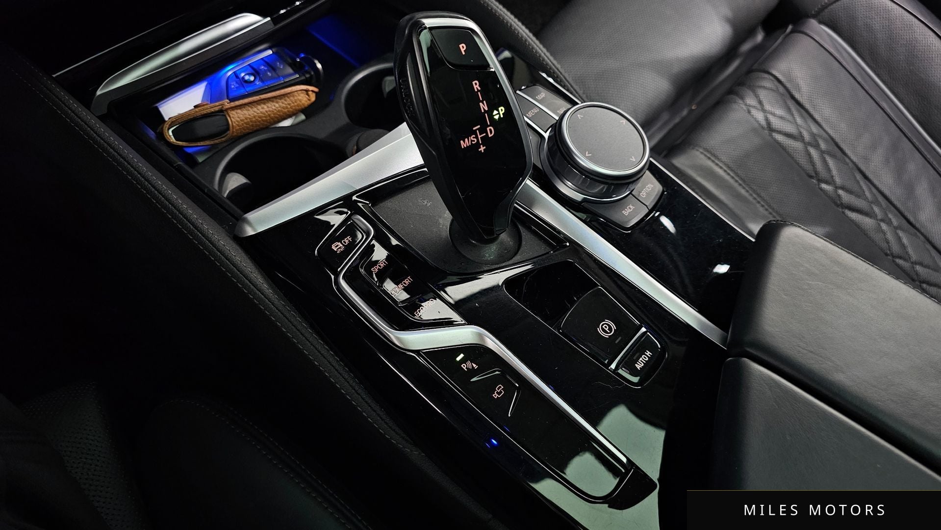 BMW 5 Series (G30) 2021 — миниатюра 9