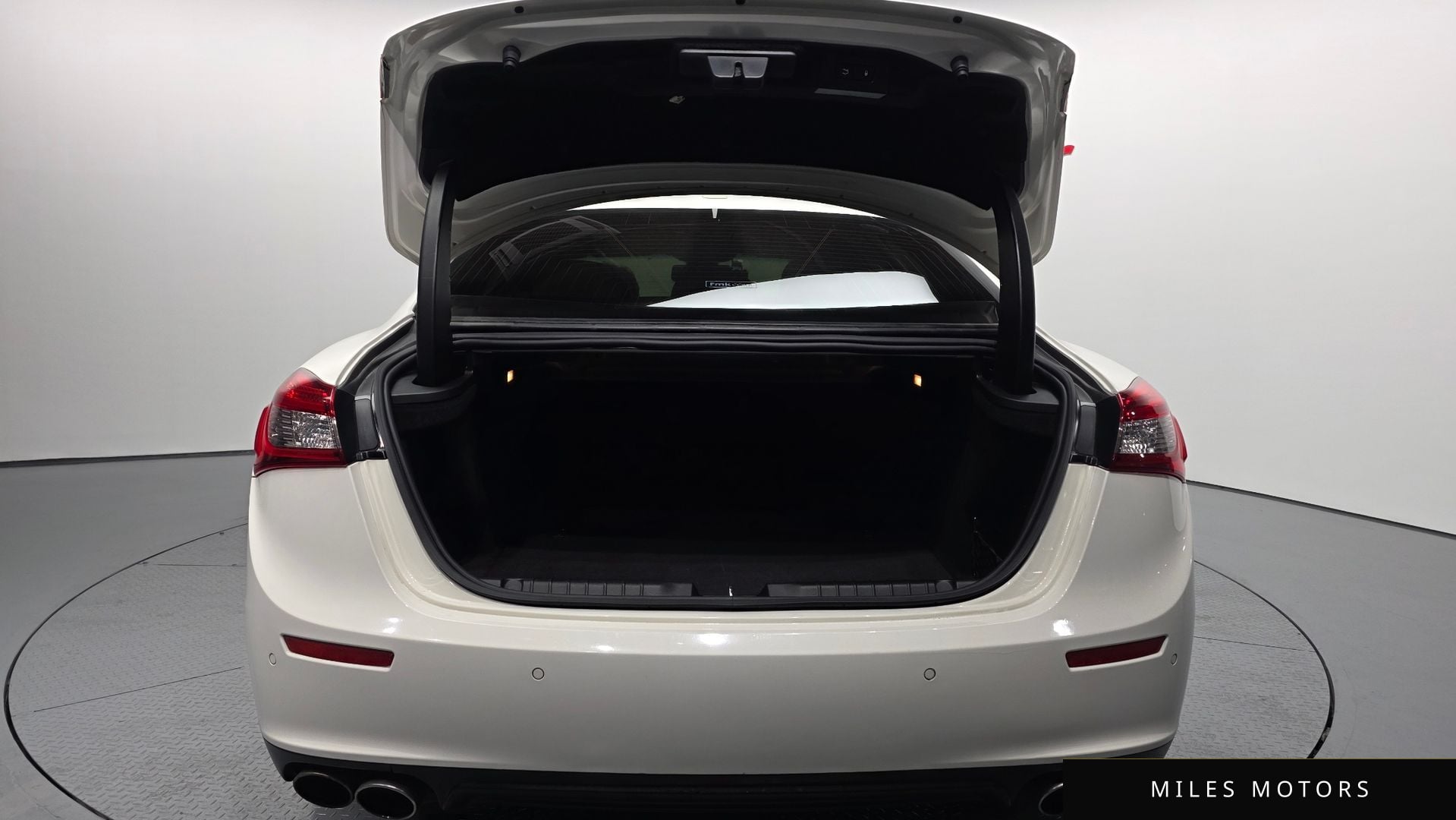 Maserati Ghibli 2016 — миниатюра 20