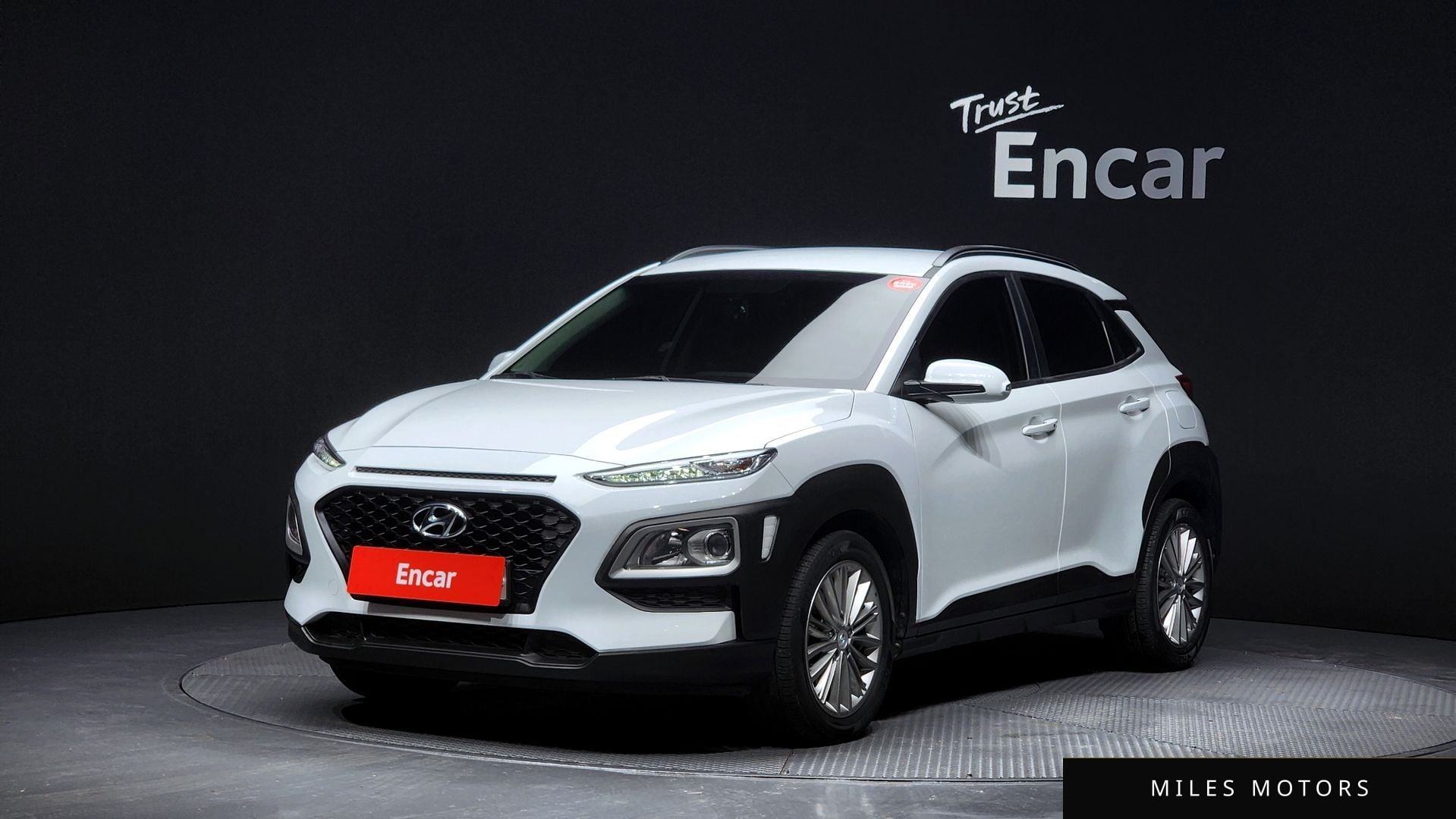 Hyundai Kona 2019 — фото 1 из 12