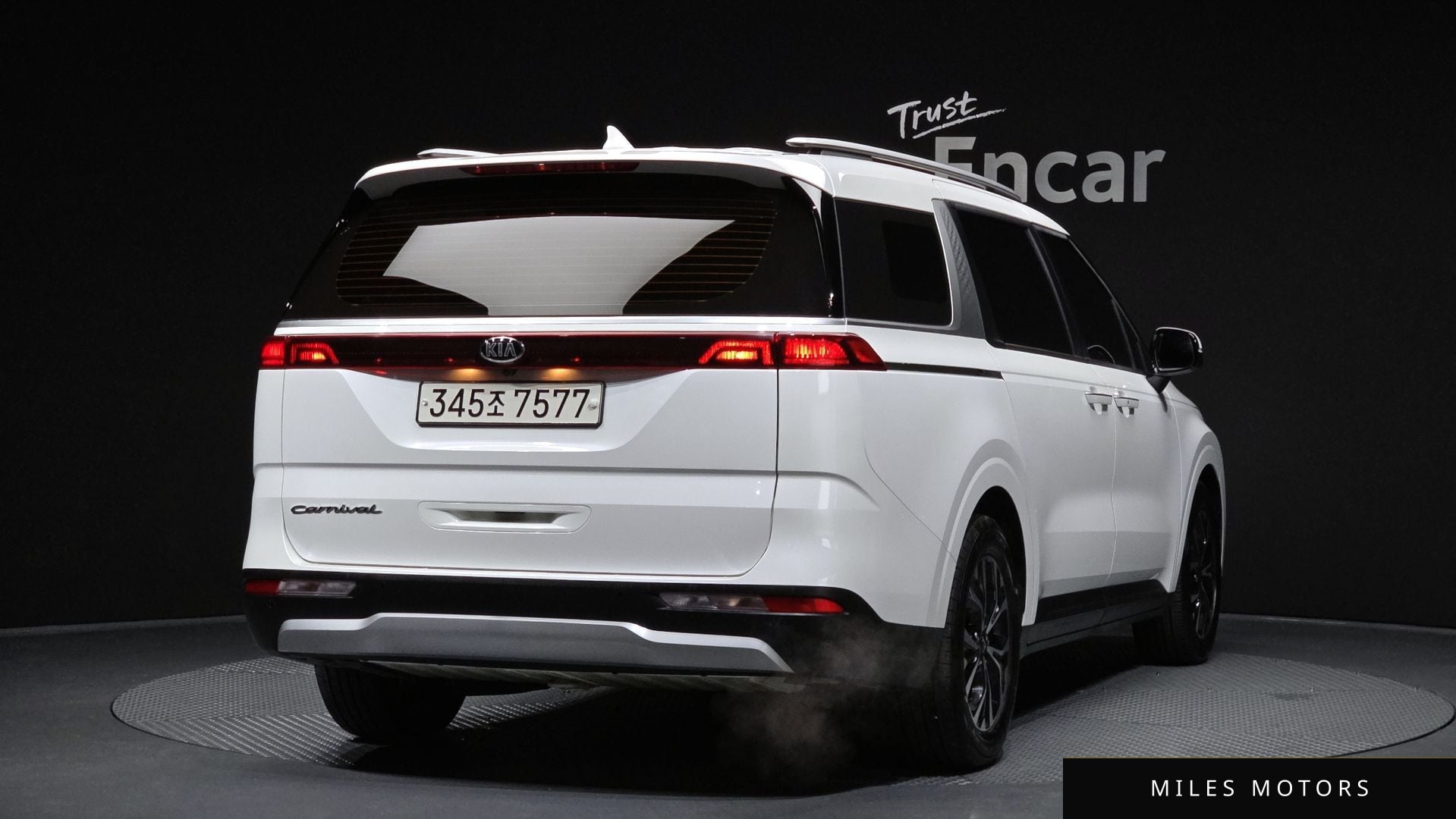 Kia Carnival 2021 — миниатюра 2