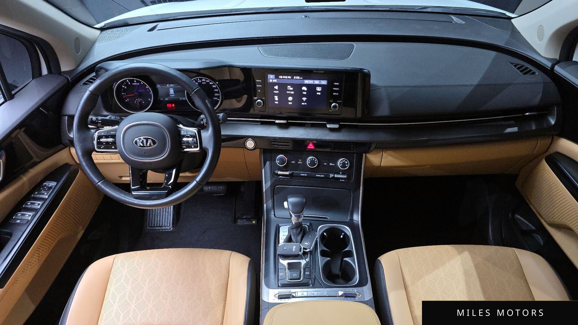 Kia Carnival 2021 — миниатюра 7