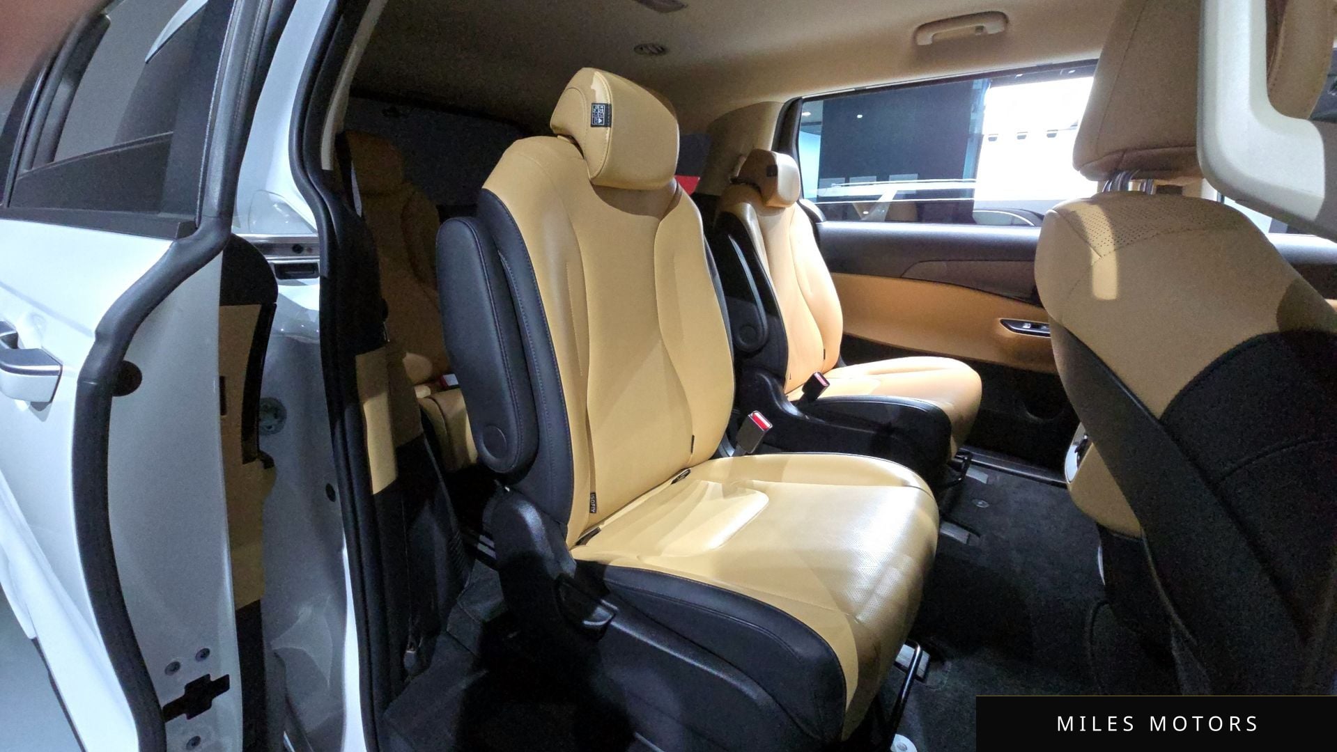 Kia Carnival 2021 — миниатюра 12