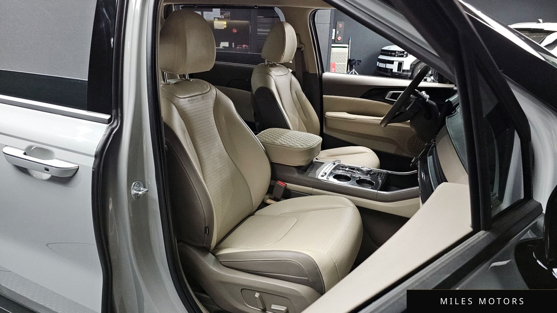 Kia Canival 2025 — миниатюра 10