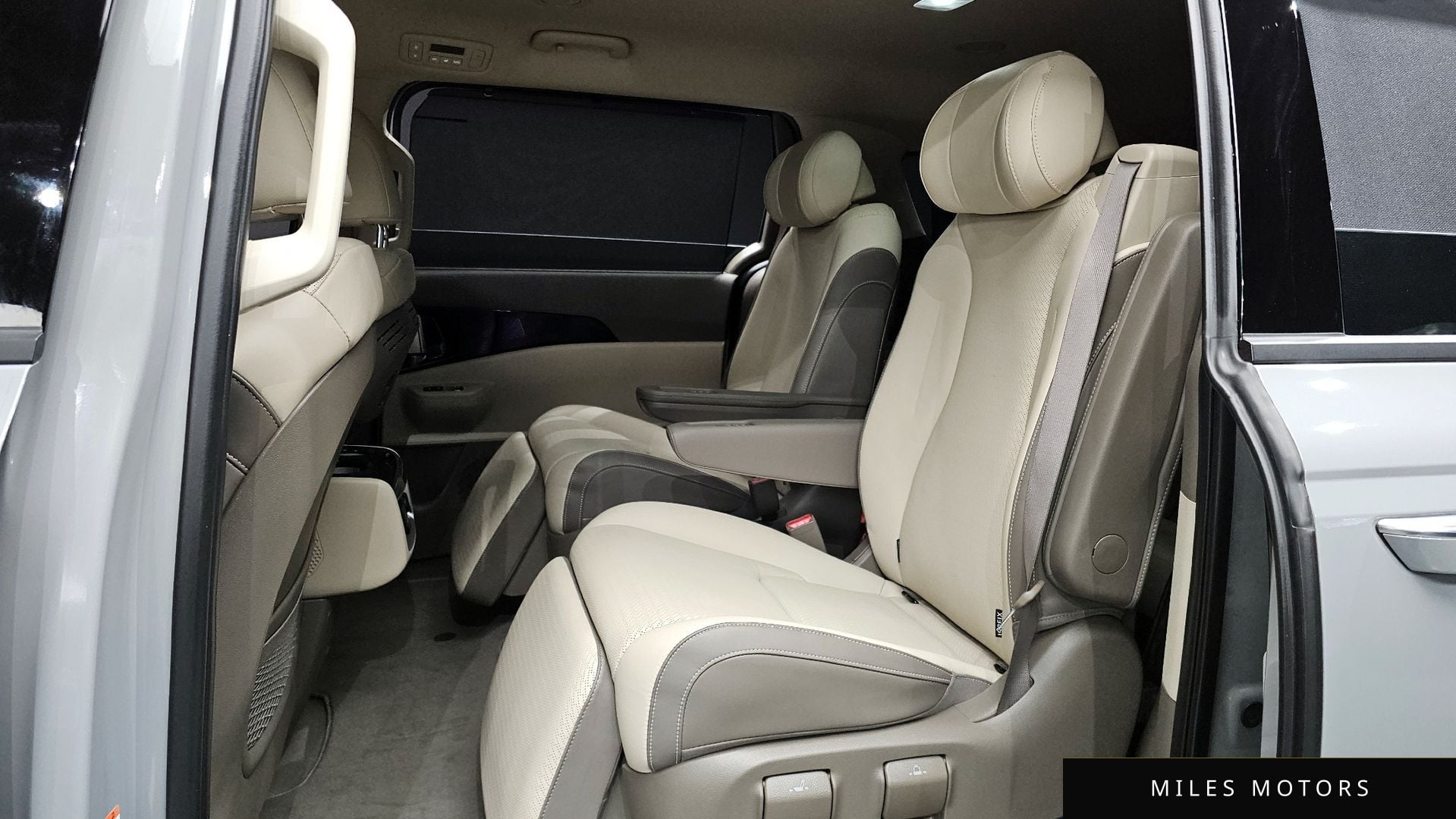 Kia Canival 2025 — миниатюра 12