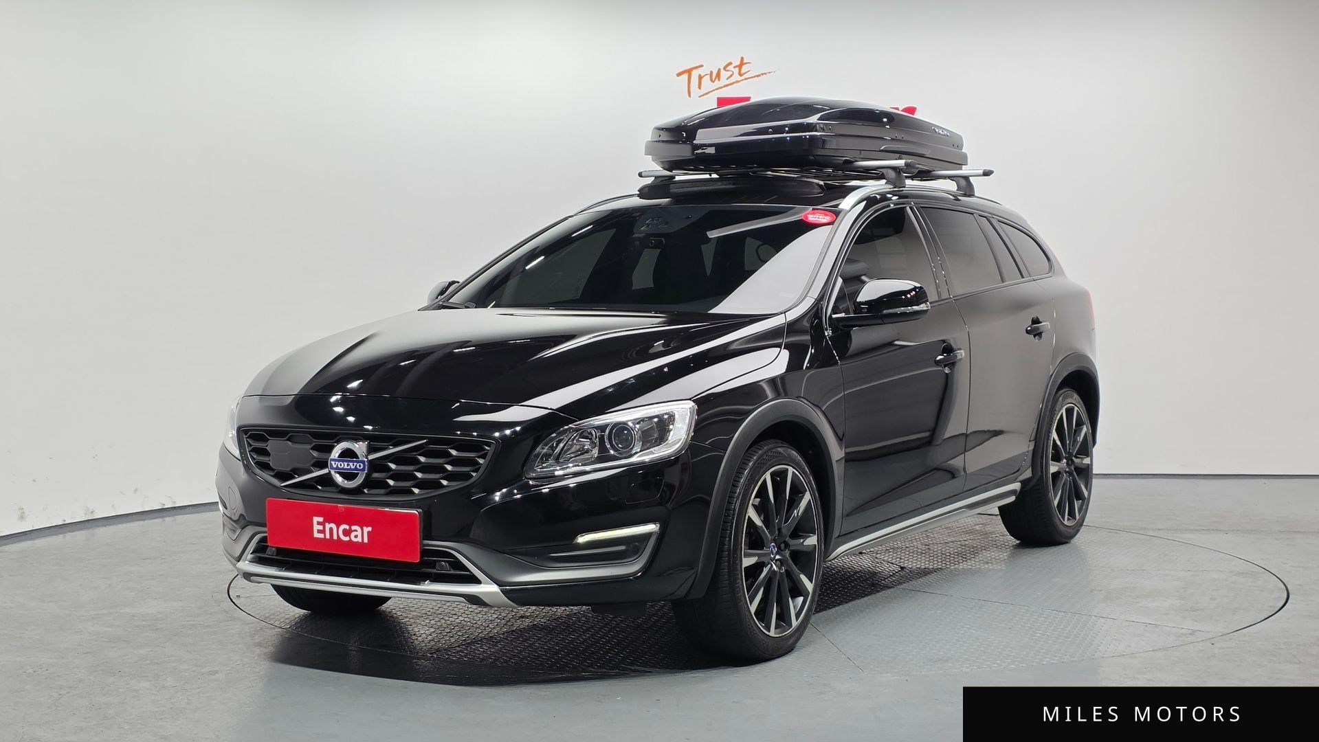 Volvo V60 2016 — фото 1 из 12