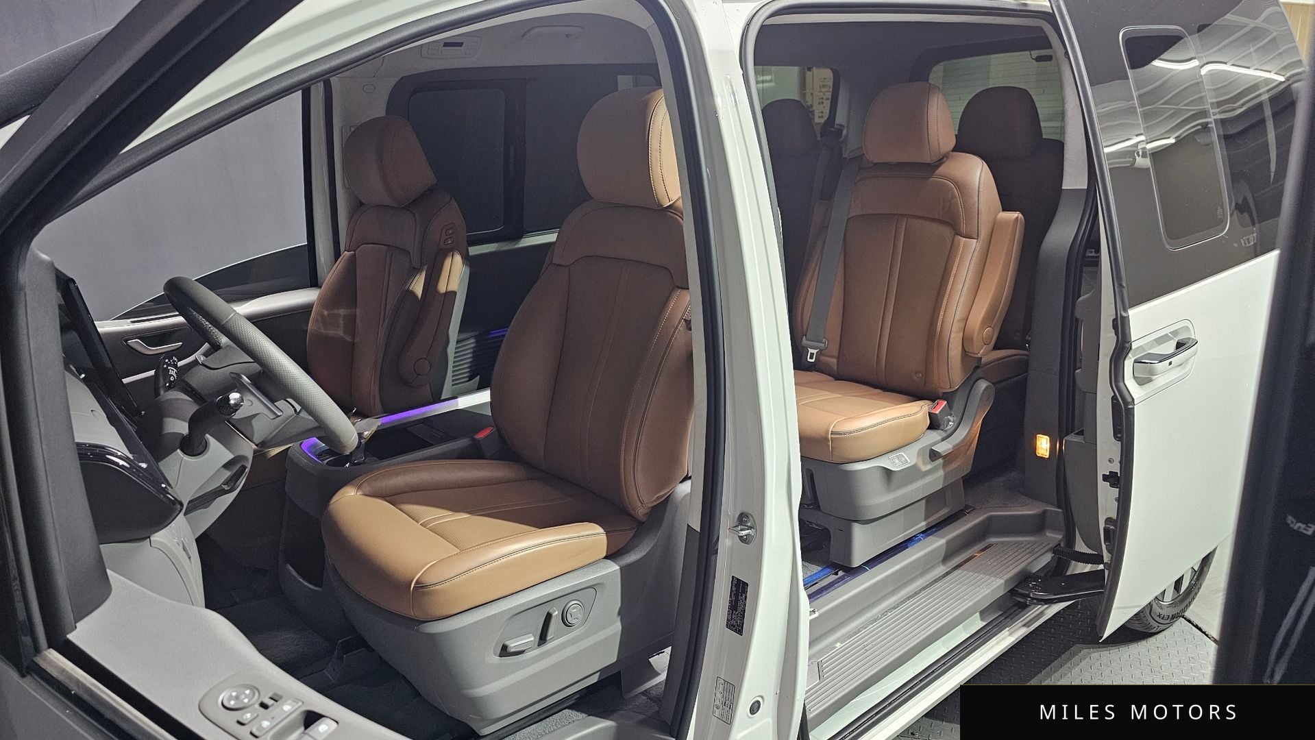 Hyundai Staria 2025 — миниатюра 10