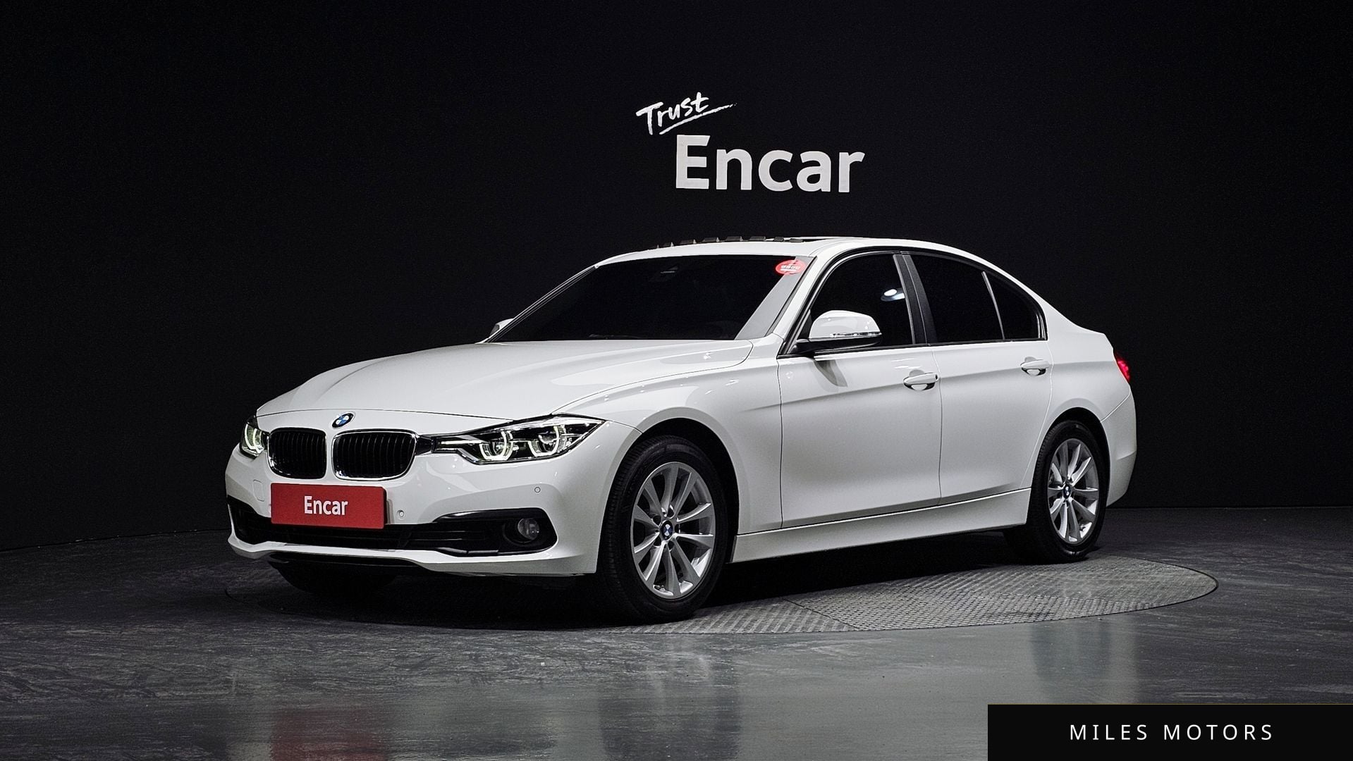 BMW 3 Series (F30) 2018 — фото 1 из 12
