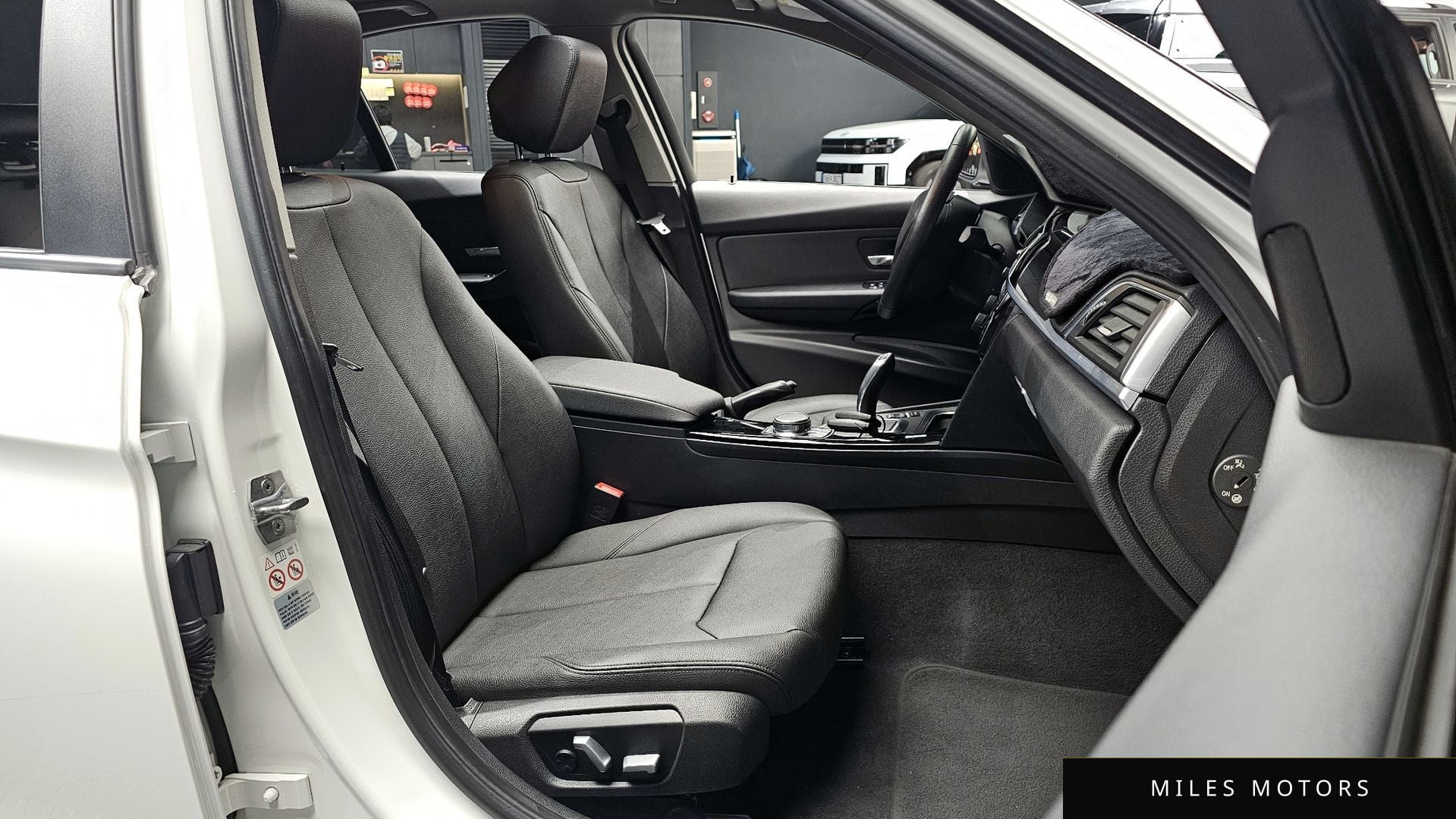 BMW 3 Series (F30) 2018 — миниатюра 10