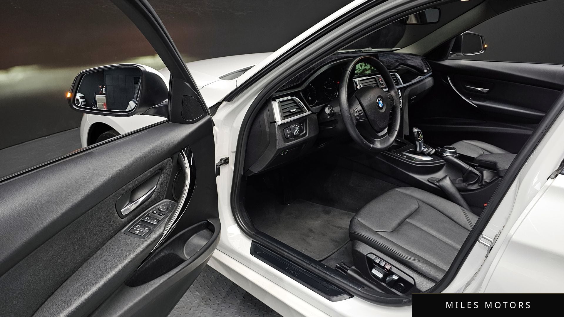 BMW 3 Series (F30) 2018 — миниатюра 11