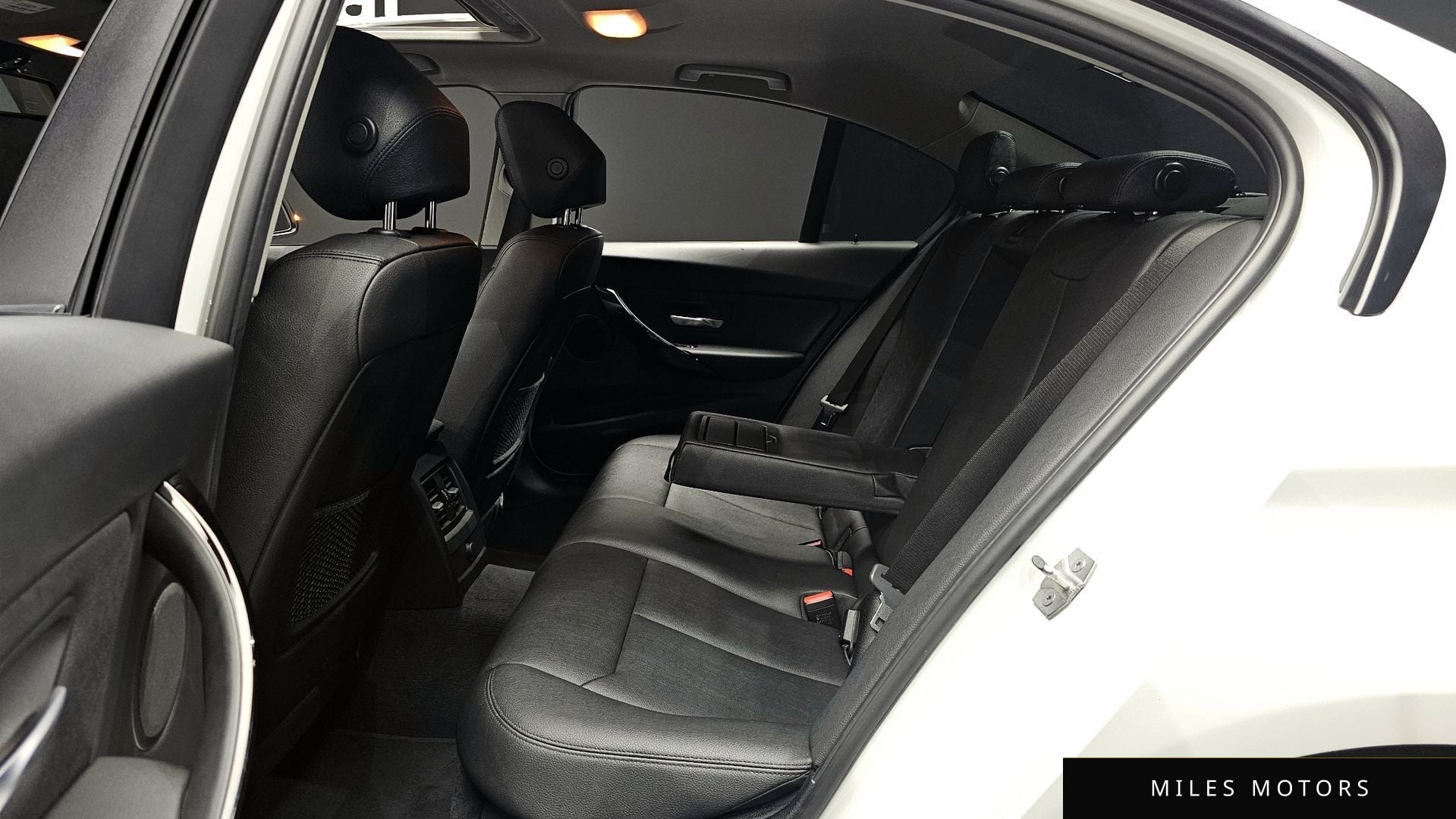 BMW 3 Series (F30) 2018 — миниатюра 12