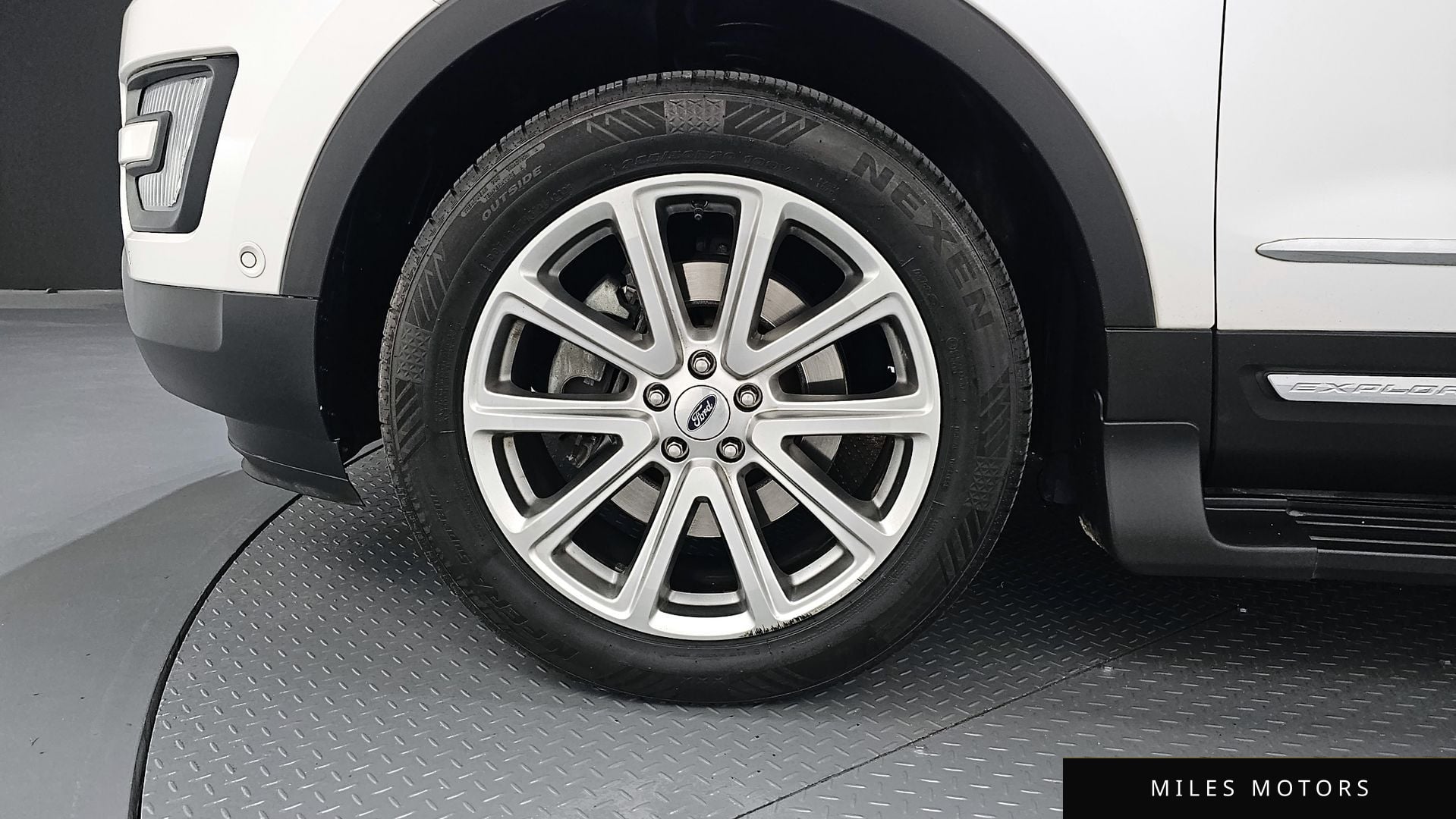 Ford Explorer 2016 — миниатюра 5