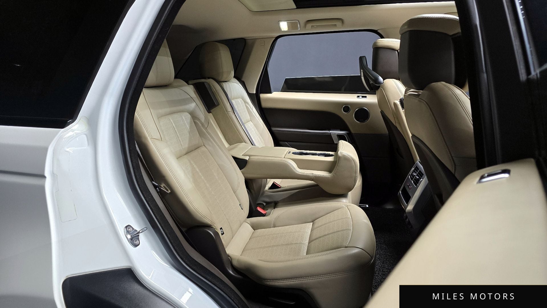 Land Rover Range Rover Sport 2019 — миниатюра 12