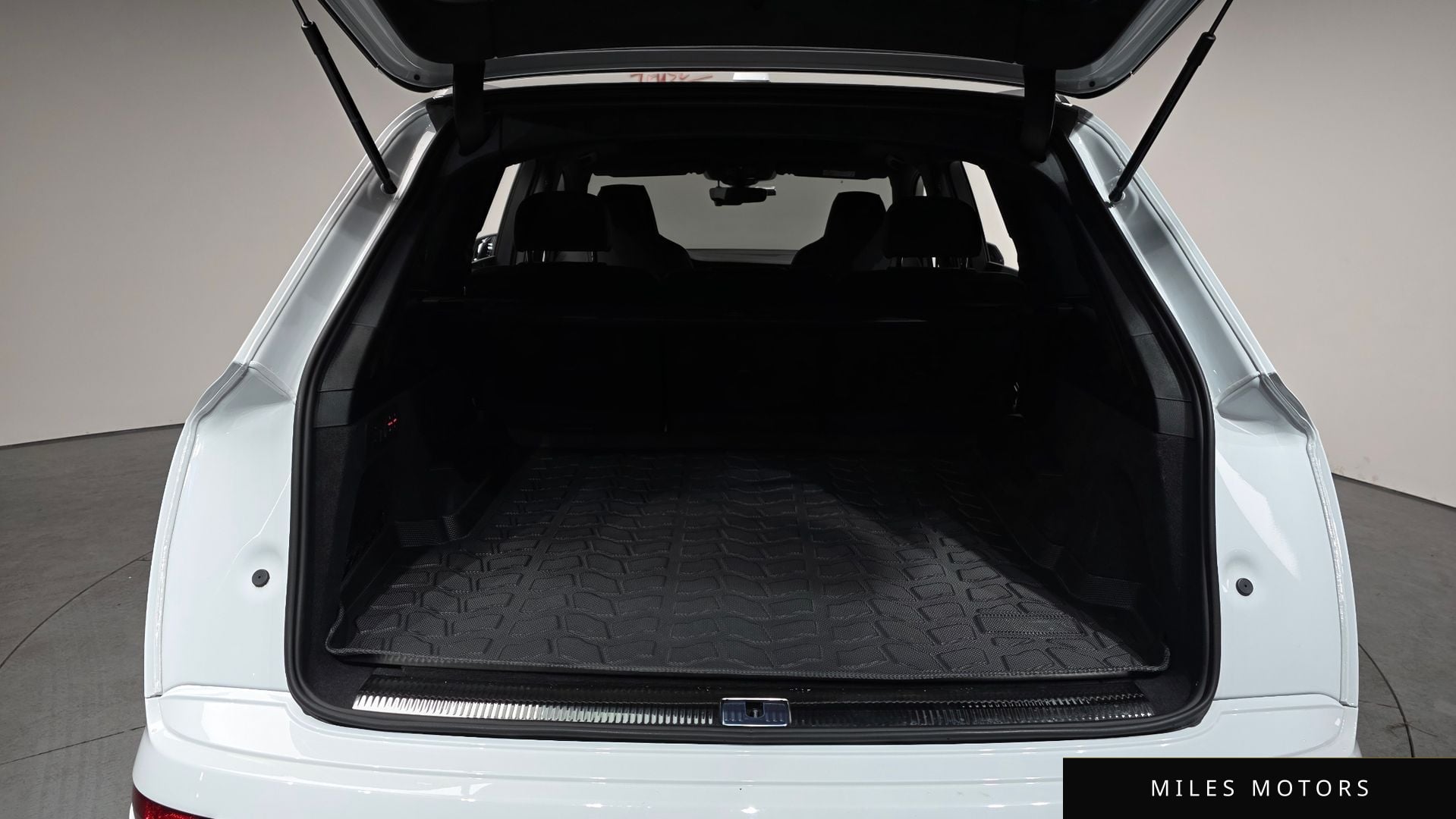Audi Q7 (4M) 2025 — миниатюра 20