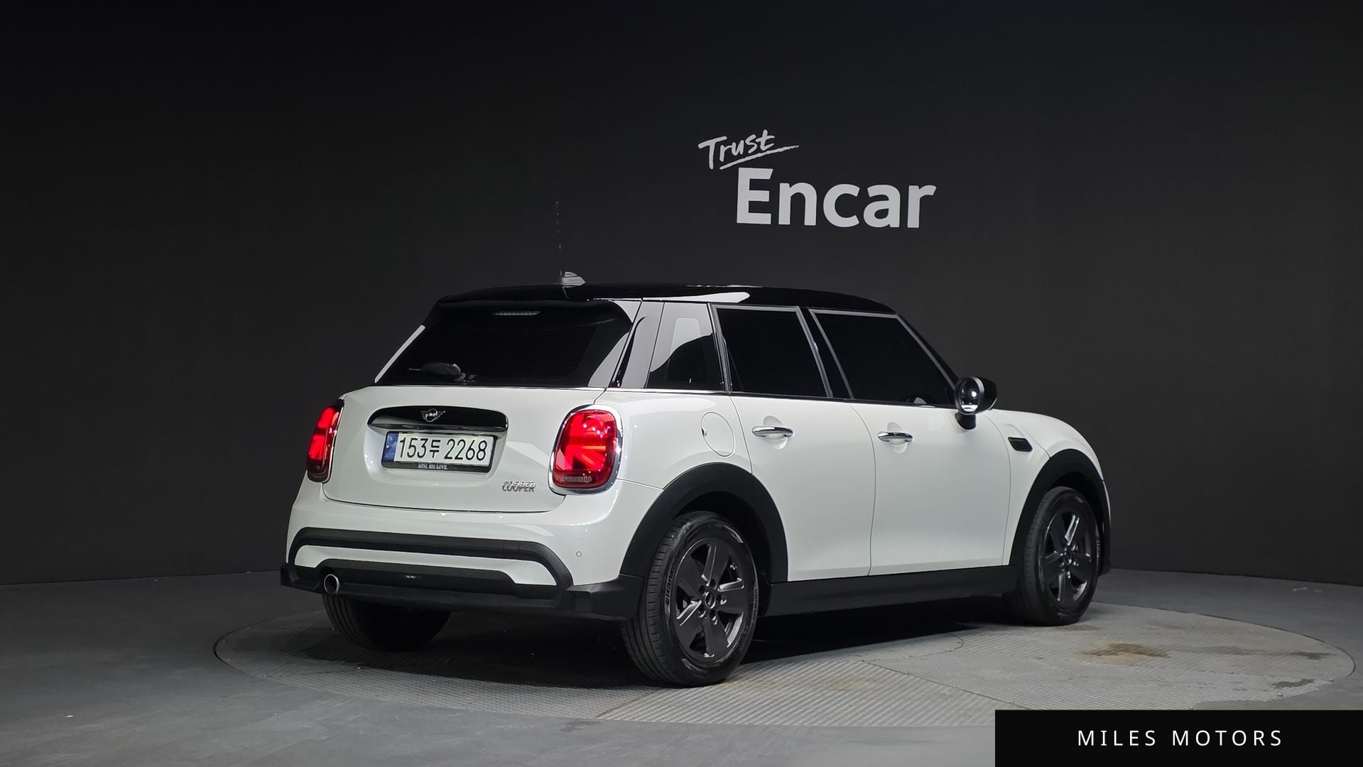 MINI Cooper 2023 — миниатюра 2