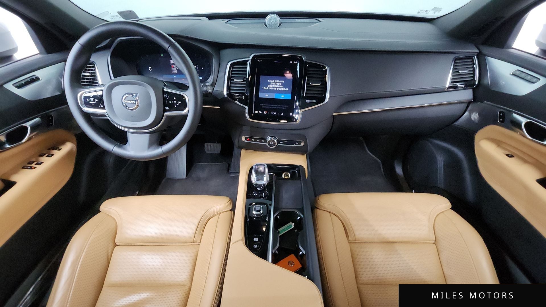 Volvo XC90 2023 — миниатюра 7