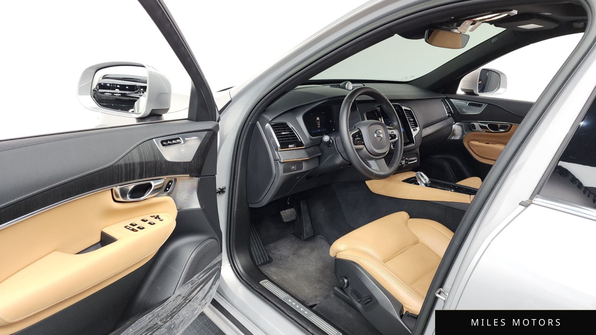 Volvo XC90 2023 — миниатюра 10