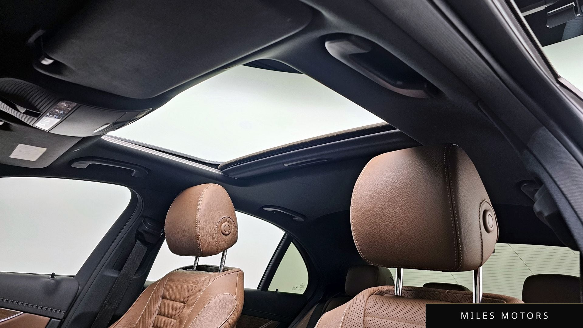 Mercedes-Benz E-클래스 W213 2021 — миниатюра 18