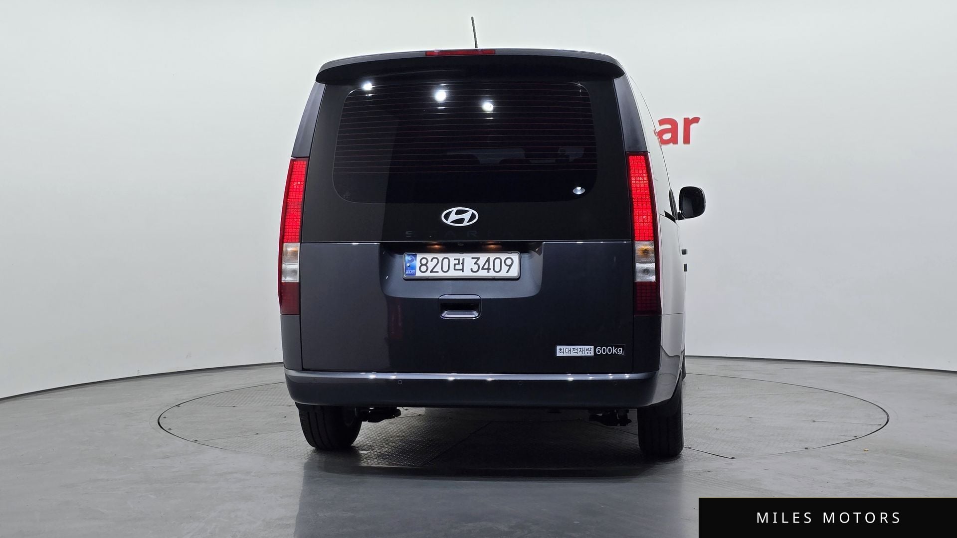Hyundai Staria 2025 — миниатюра 4