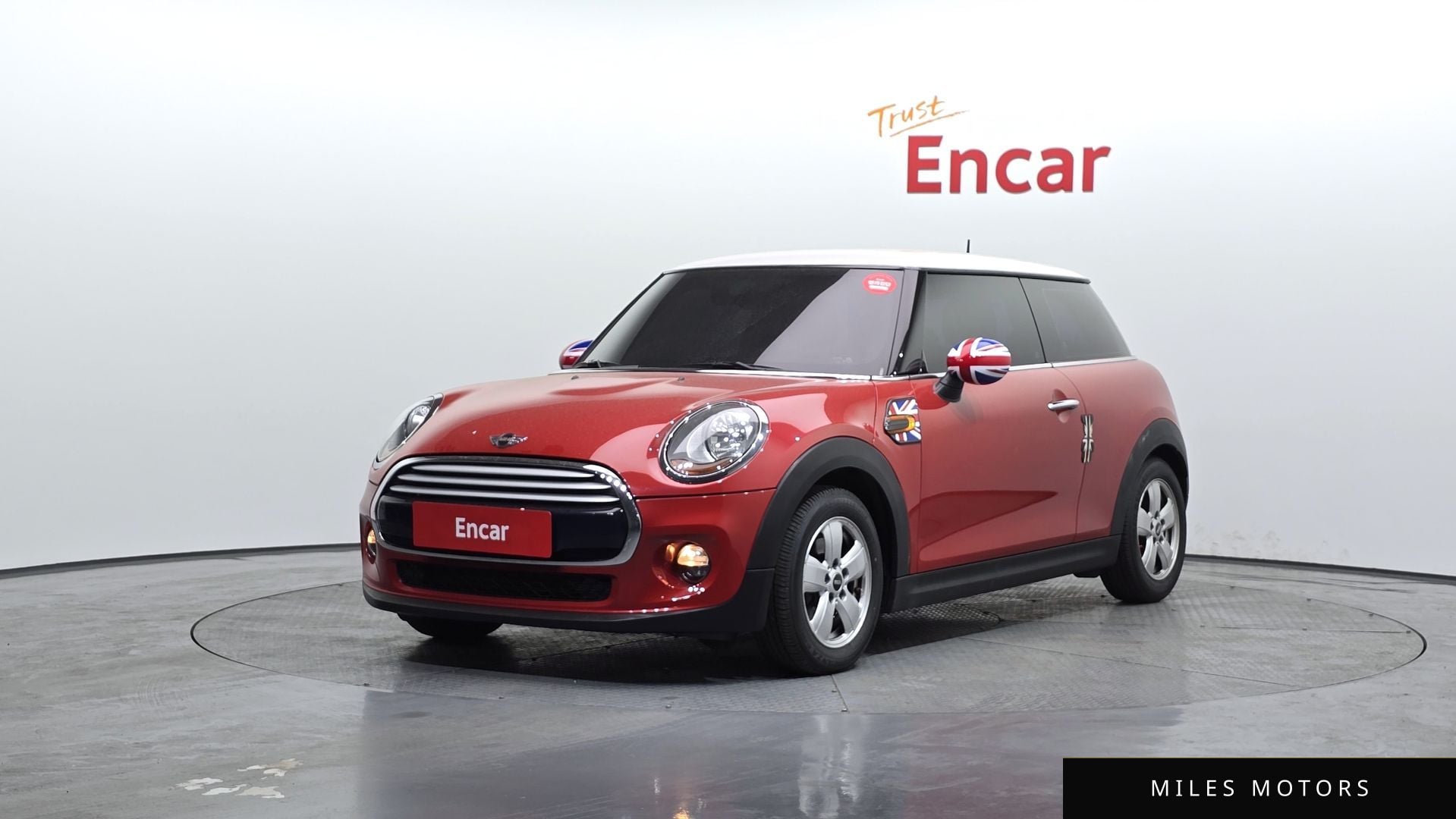 MINI Cooper D 2014 — фото 1 из 12