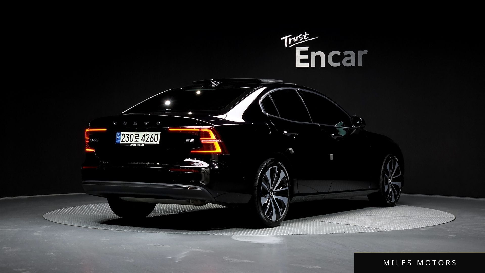 Volvo S60 2023 — миниатюра 2