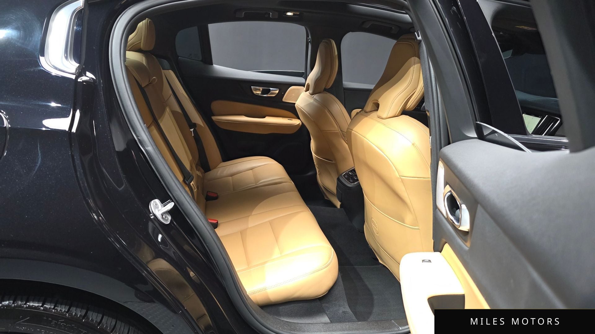 Volvo S60 2023 — миниатюра 12