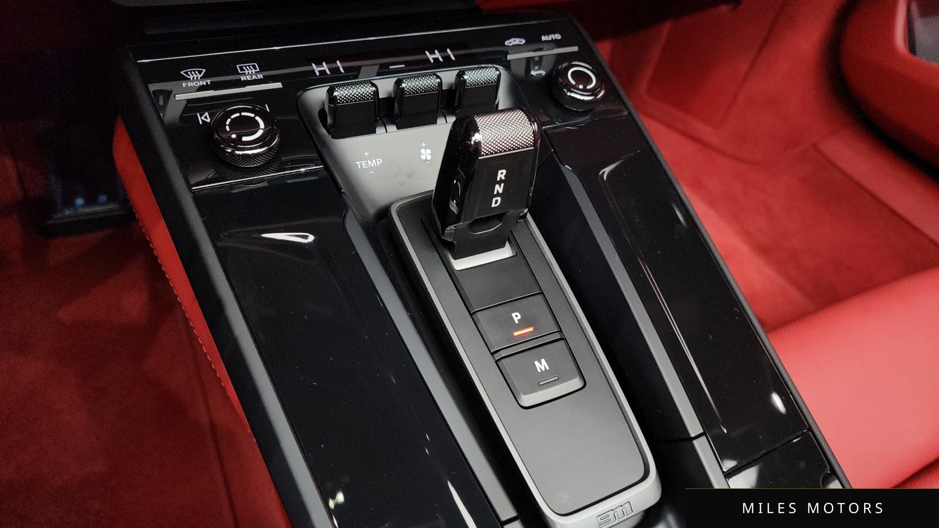 Porsche 911 (992) 2025 — миниатюра 9