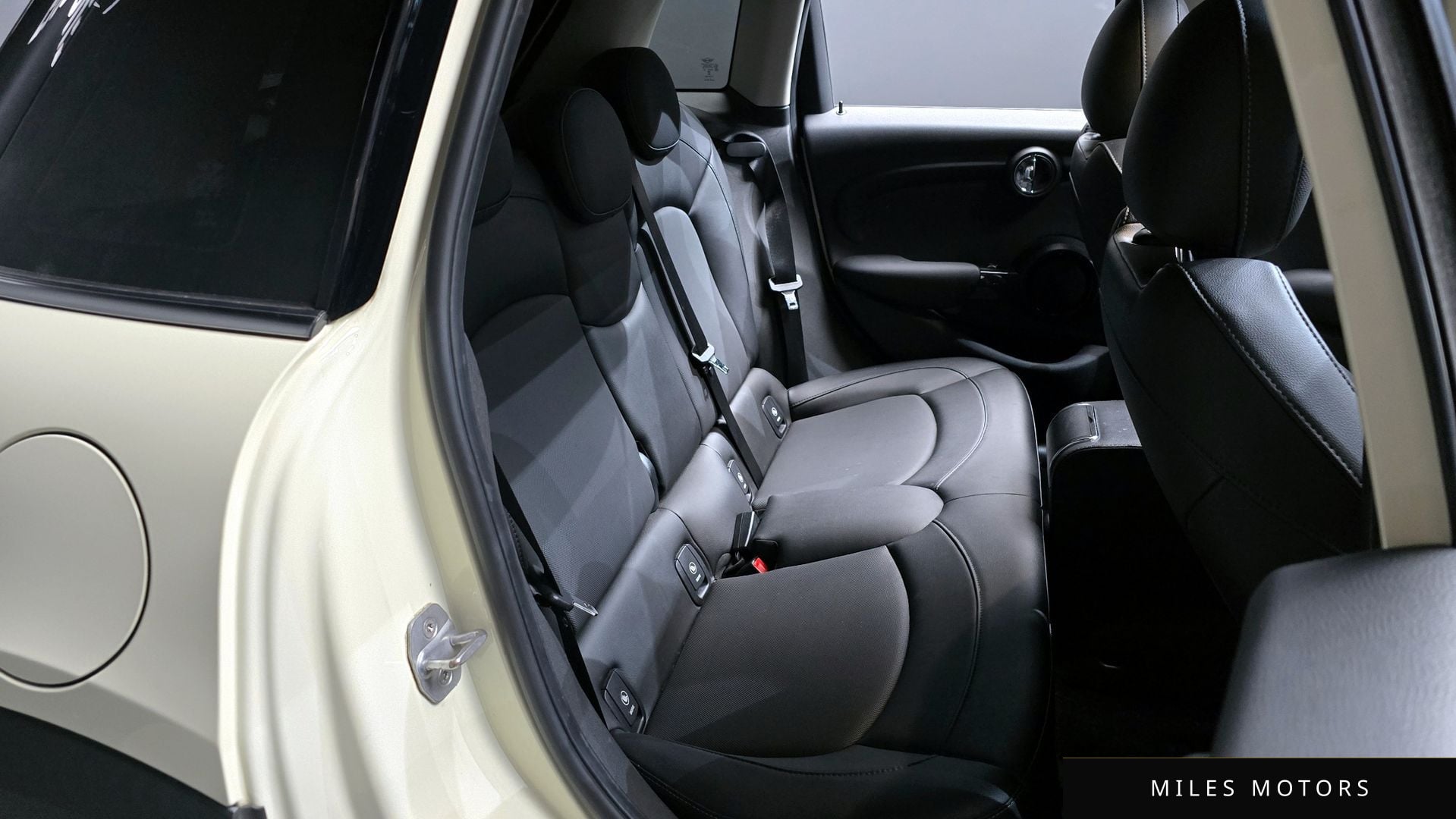 MINI Cooper D 2018 — миниатюра 12