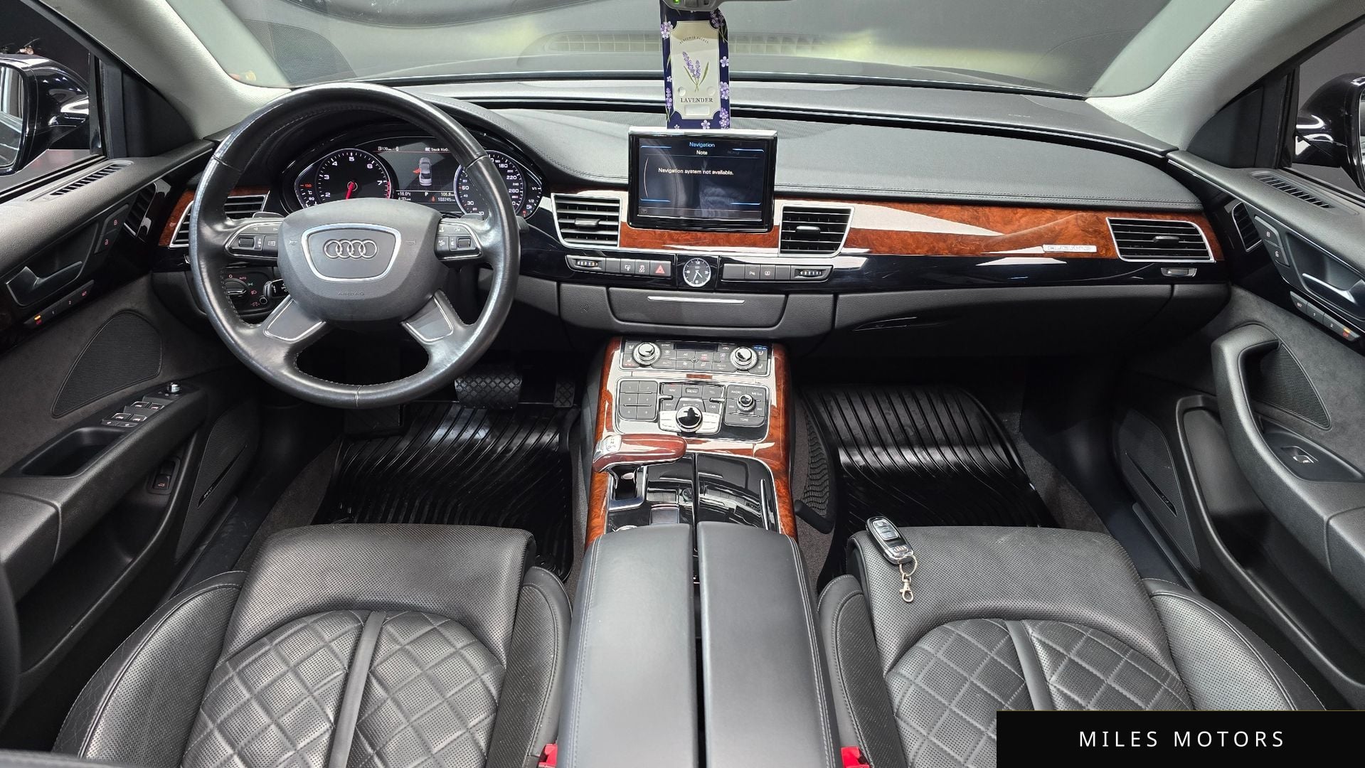 Audi A8 2011 — миниатюра 7