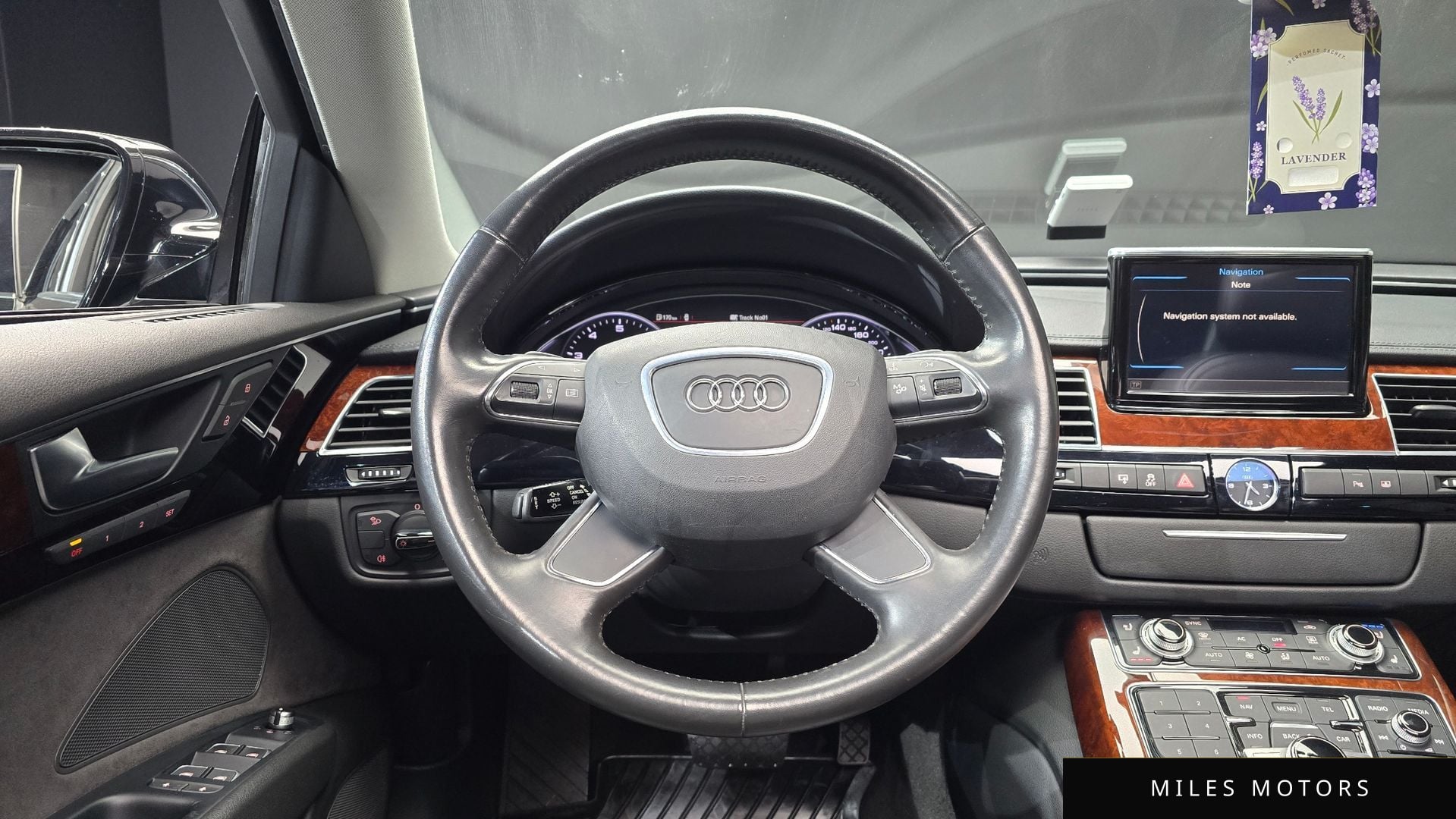 Audi A8 2011 — миниатюра 13