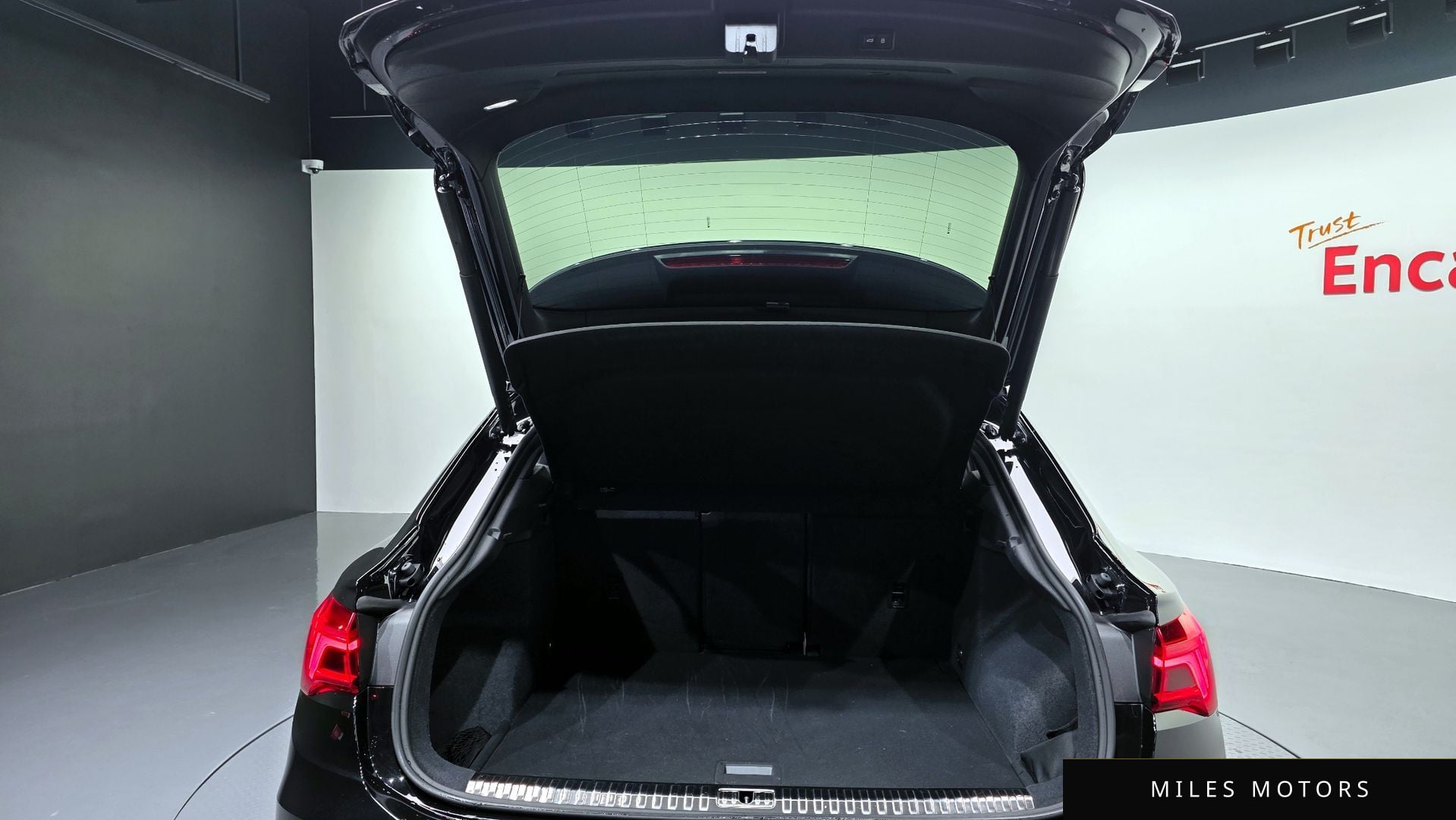 Audi Q3 (F3) 2023 — миниатюра 20