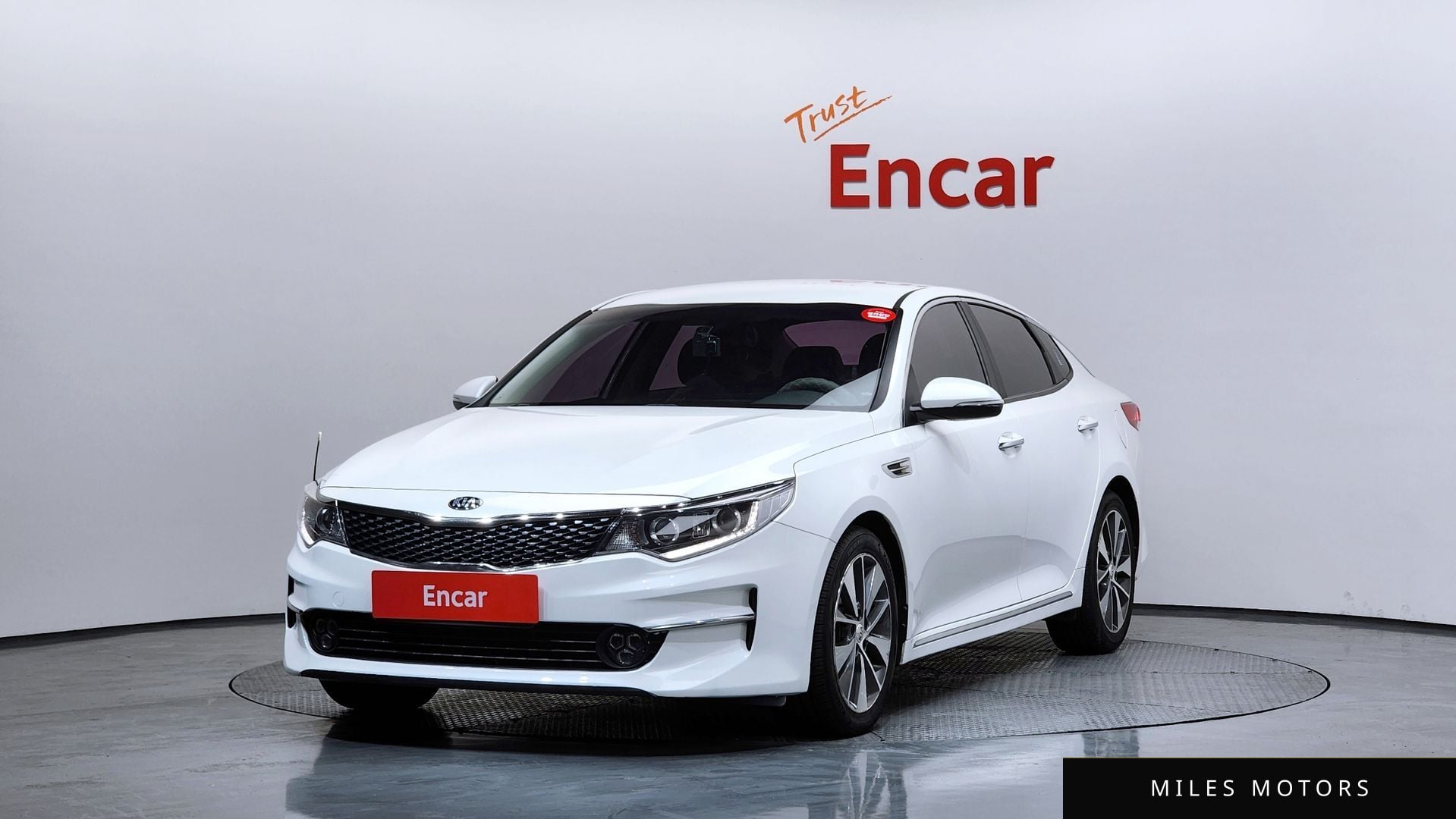 Kia K5 2016 — фото 1 из 12