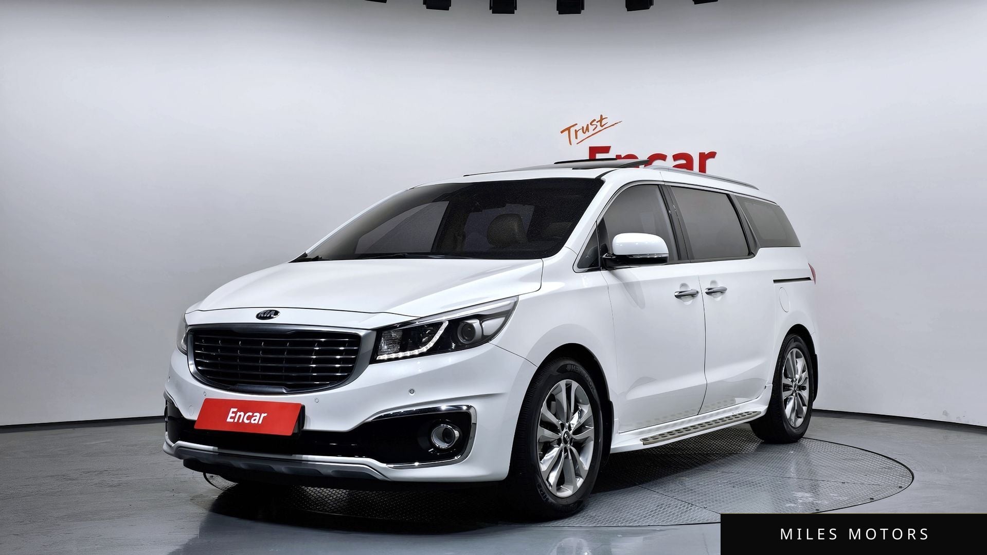 Kia Canival 2015 — фото 1 из 12