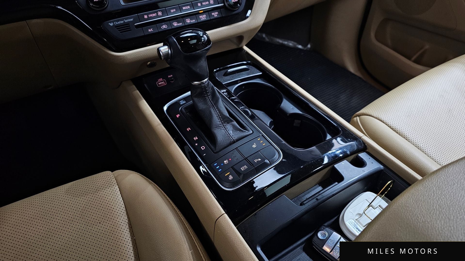 Kia Canival 2015 — миниатюра 9