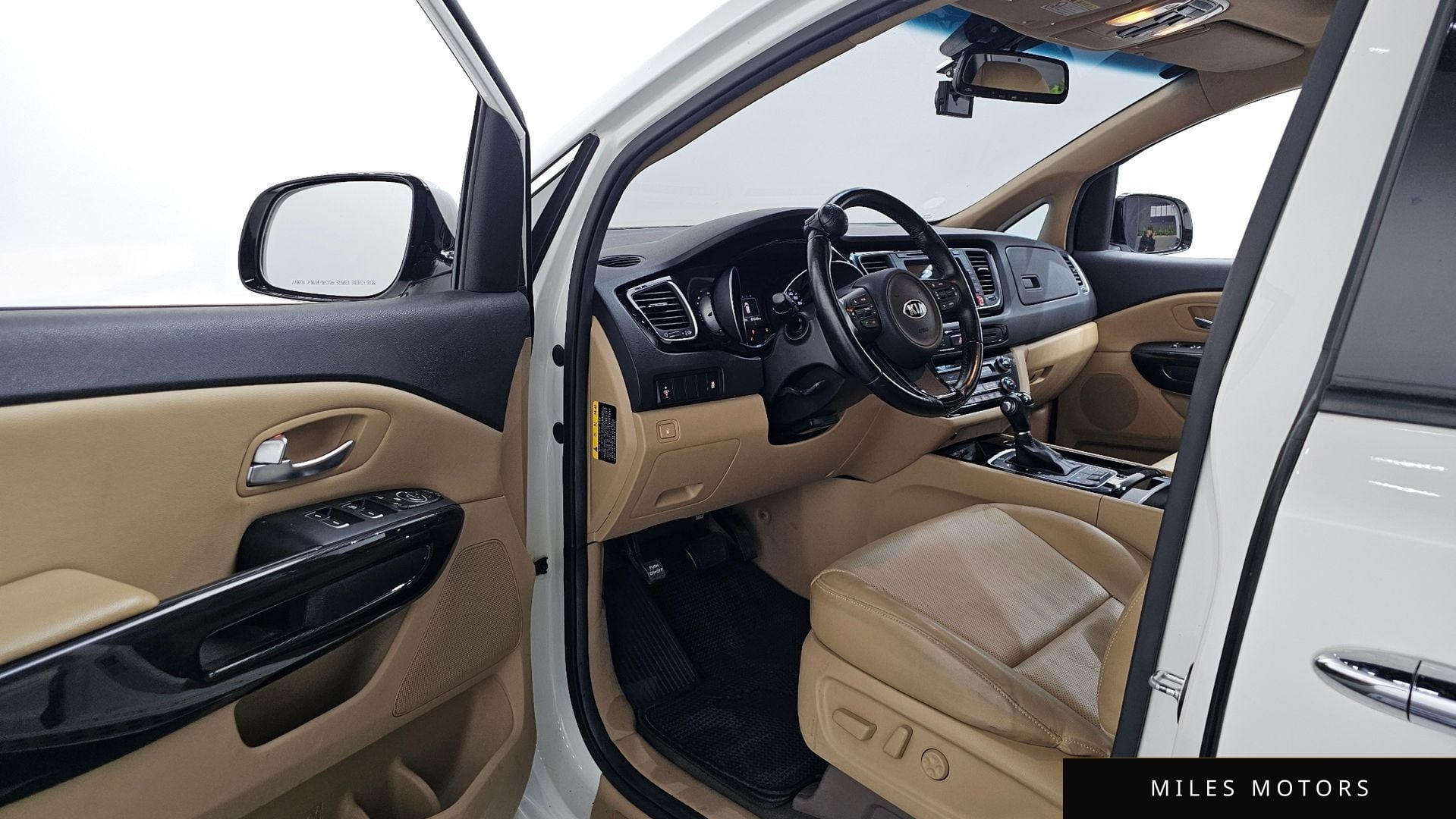 Kia Canival 2015 — миниатюра 10